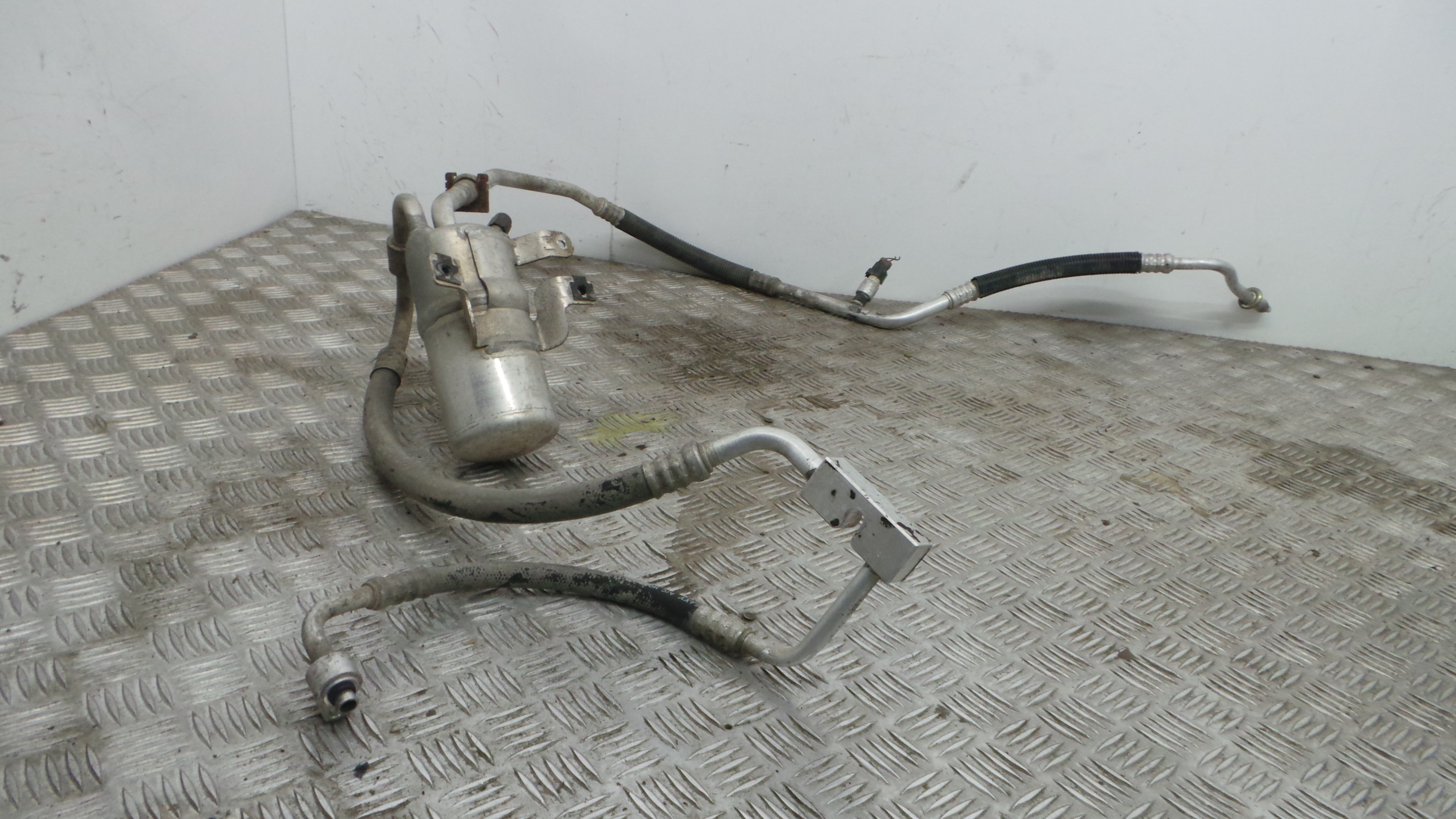 Tubos De Ar Condicionado  - FORD FOCUS I (DAW, DBW)-37049918