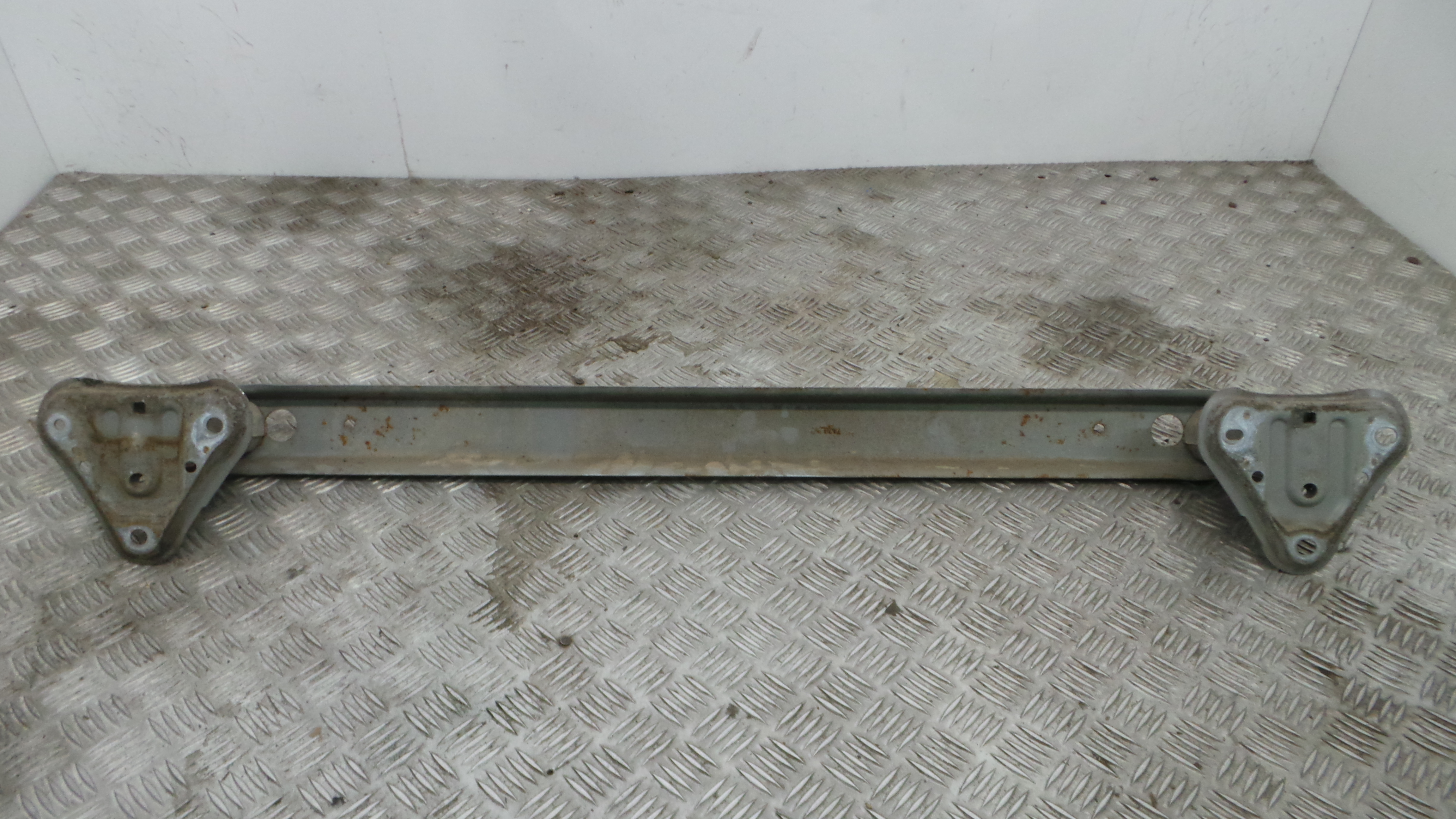 Reforco do Para Choques Traseiro  52023-0D010 - TOYOTA YARIS (_P9_), YARIS/VITZ (_P9_)-37049920