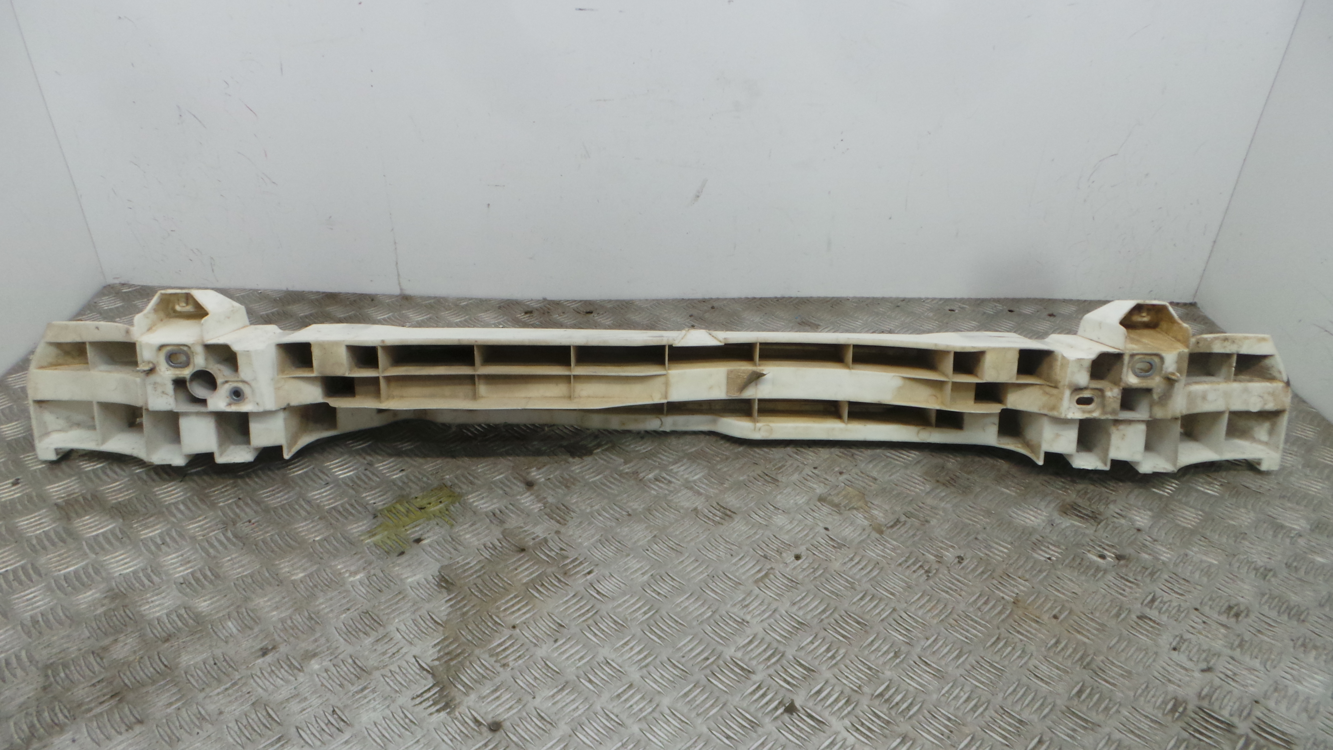 Reforco do Para Choques Traseiro  8200290084 - RENAULT CLIO III (BR0/1, CR0/1)-37049923