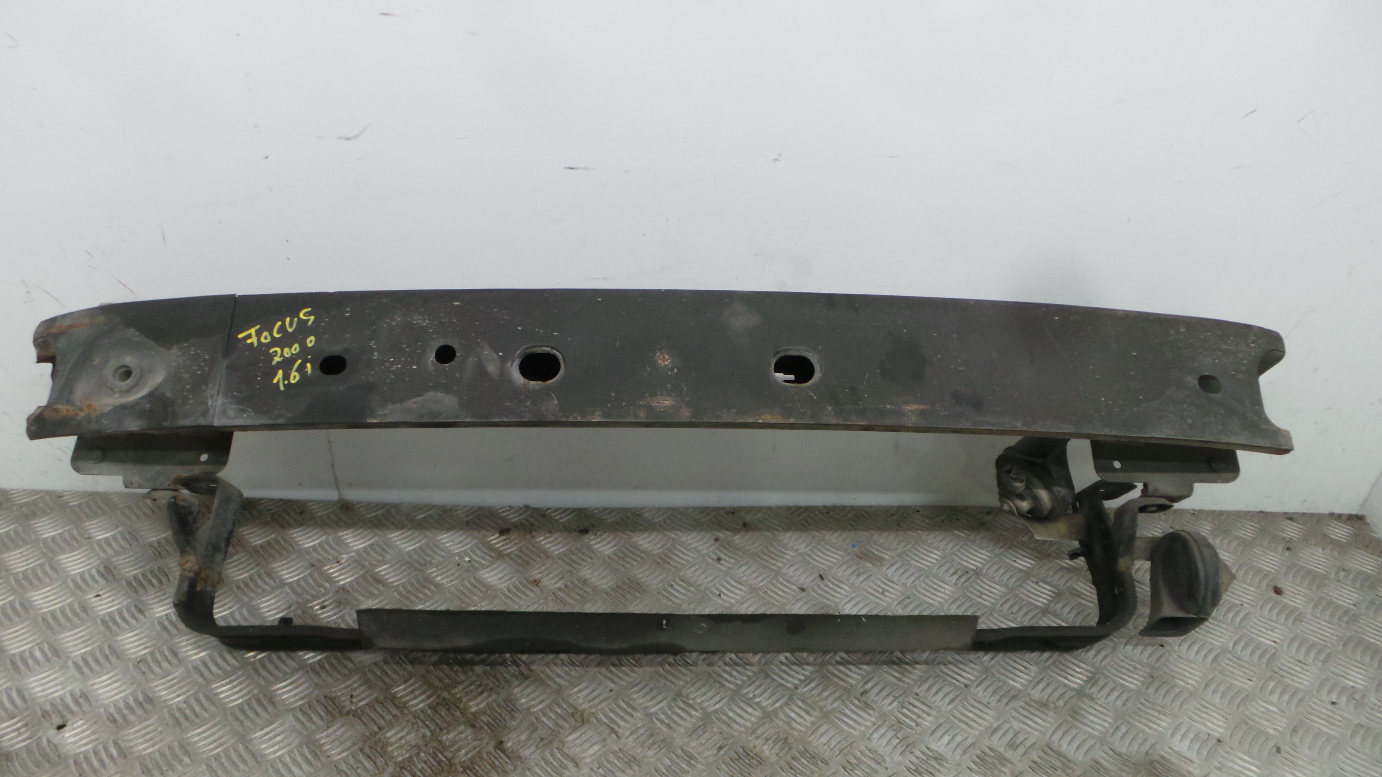 Reforço do Para Choques Frente   - FORD FOCUS I (DAW, DBW)-37049950