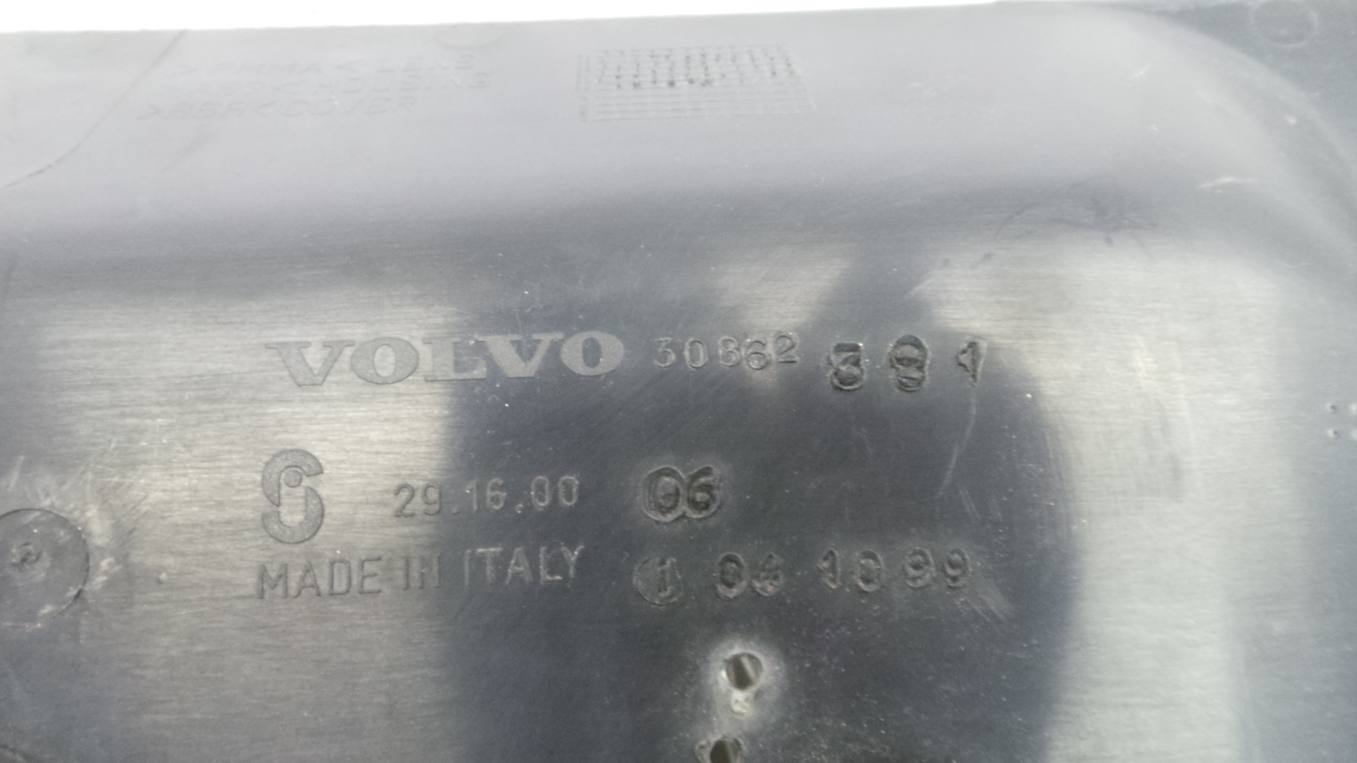 Puxador Exterior da Tampa da Mala 30862381 - VOLVO V40 Combi (645)-37049952