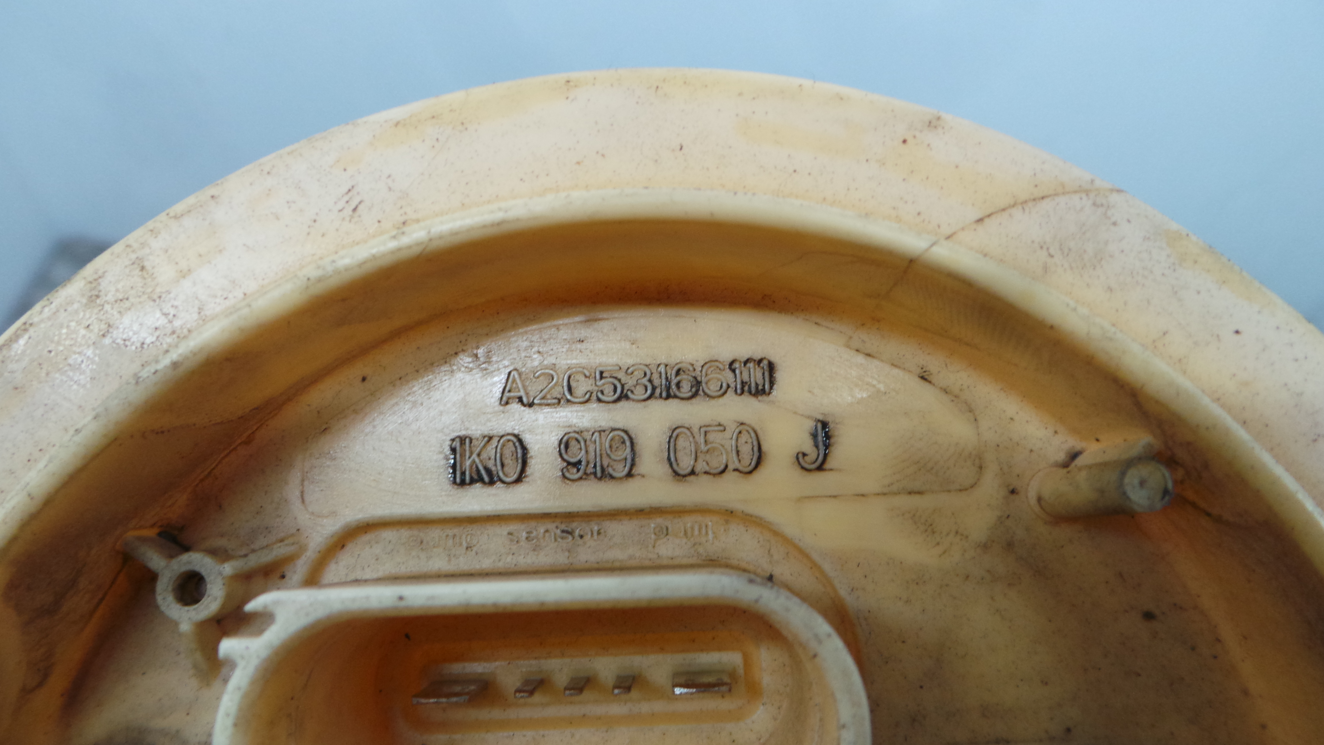 Boia do Combustível 1K0919050J - VW SCIROCCO III (137, 138)-37049965