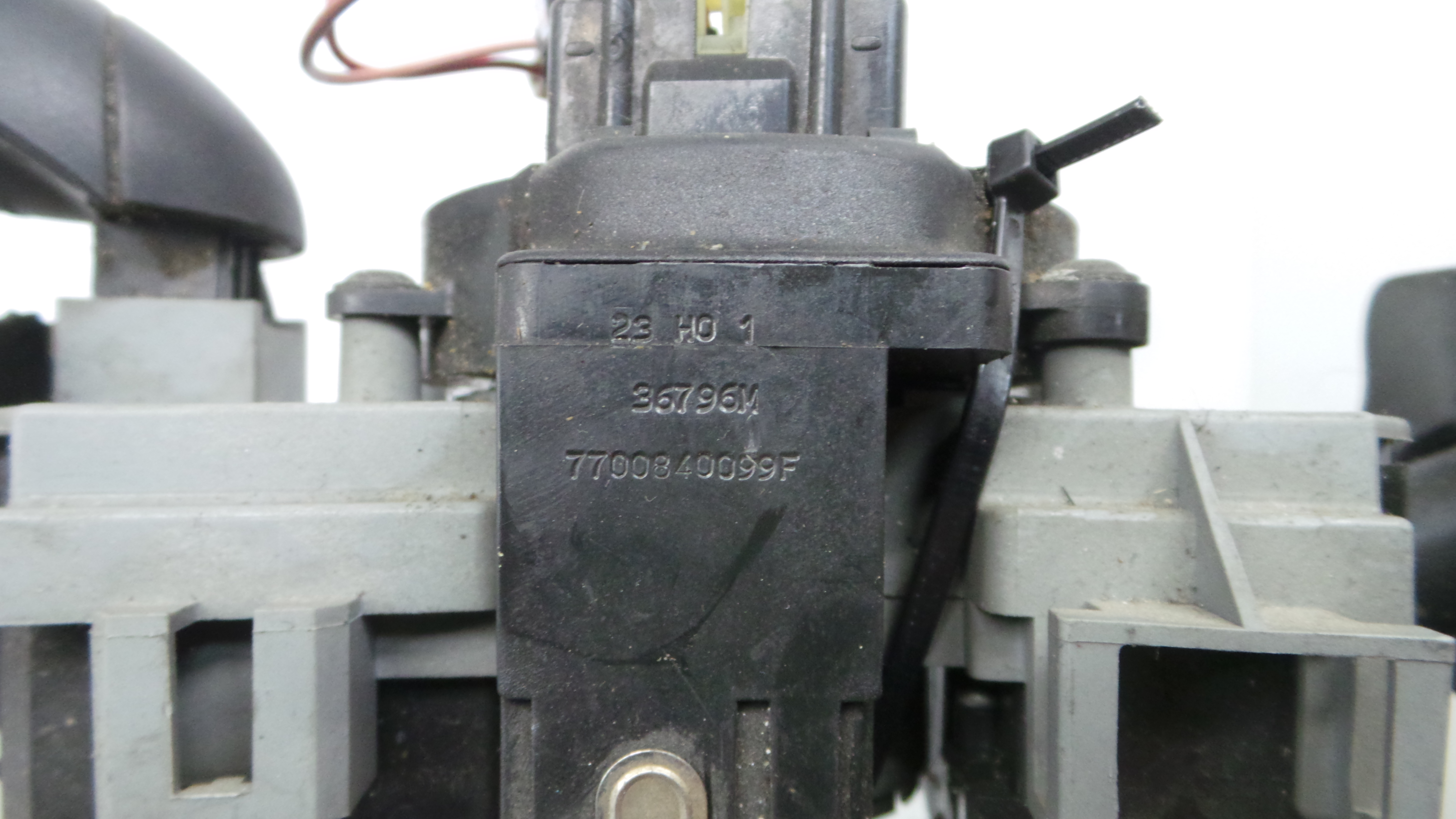 Fita de Airbags 7700428203 - RENAULT SCÉNIC I VAN (FA0_, JA0/1_)-37051502