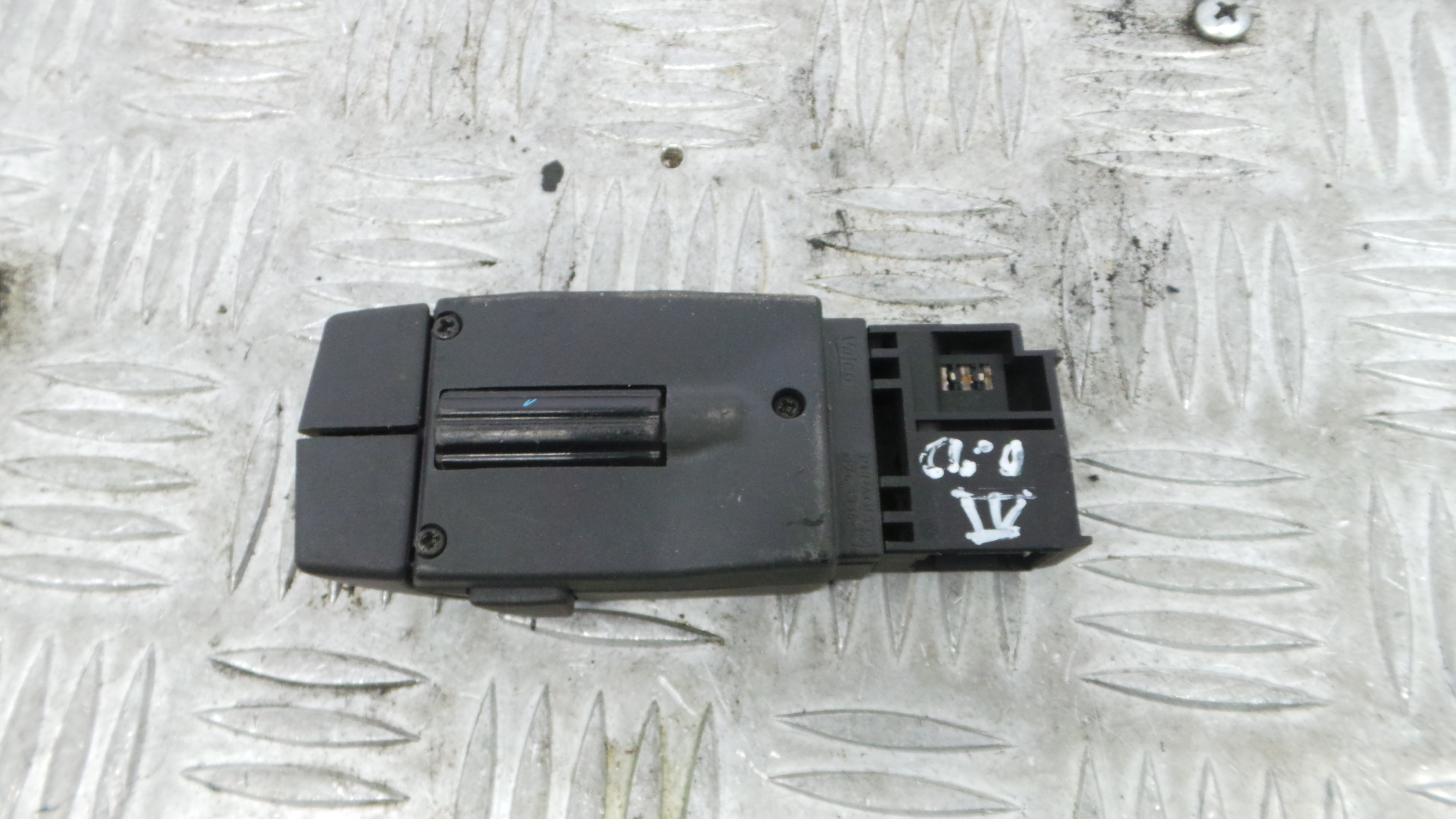 Comando do Rádio 255522448R - RENAULT CLIO IV (BH_)-37051659