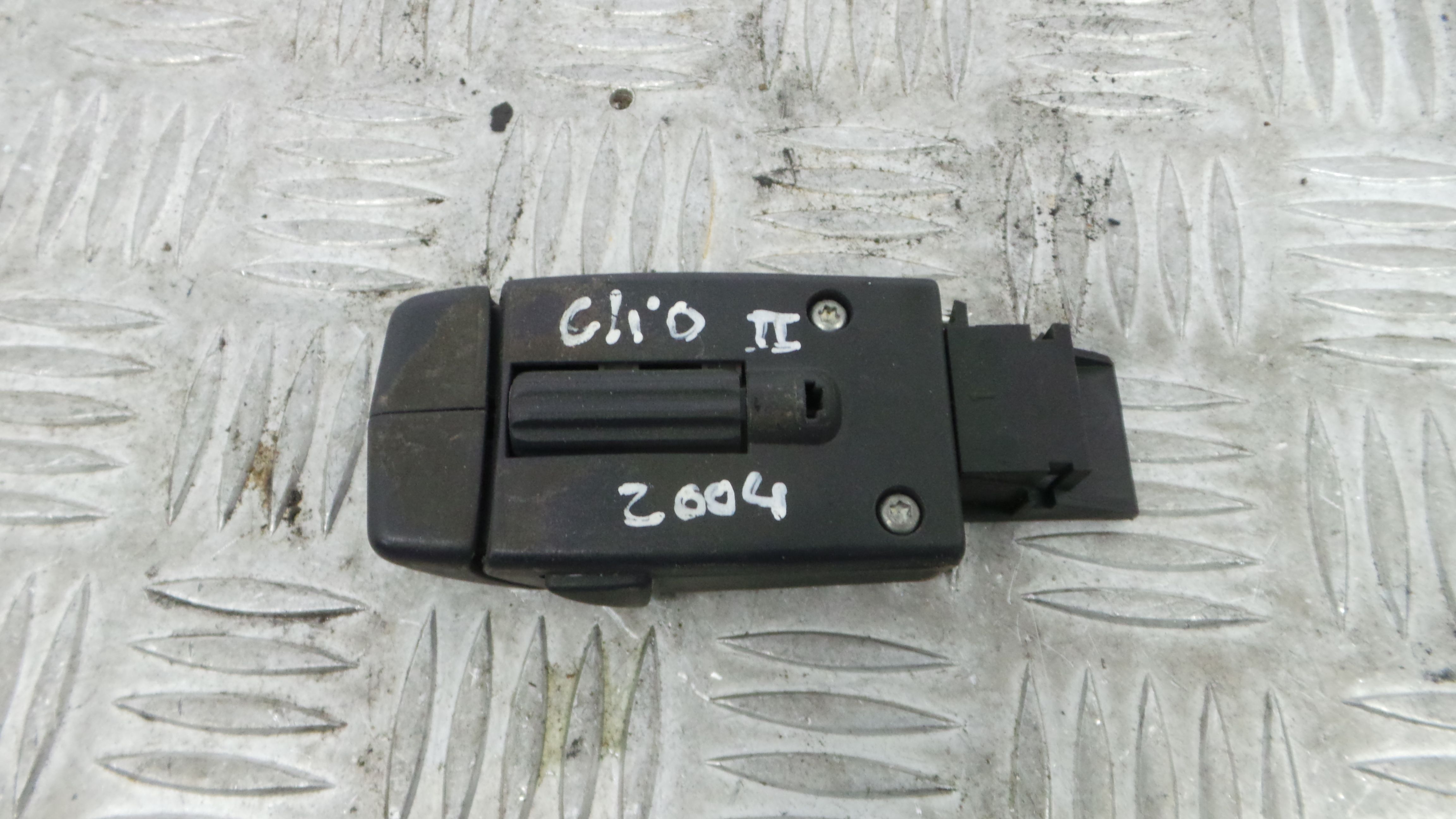 Comando do Rádio 8200058695 - RENAULT CLIO II (BB_, CB_), CLIO Mk II (BB_, CB_)-37051662