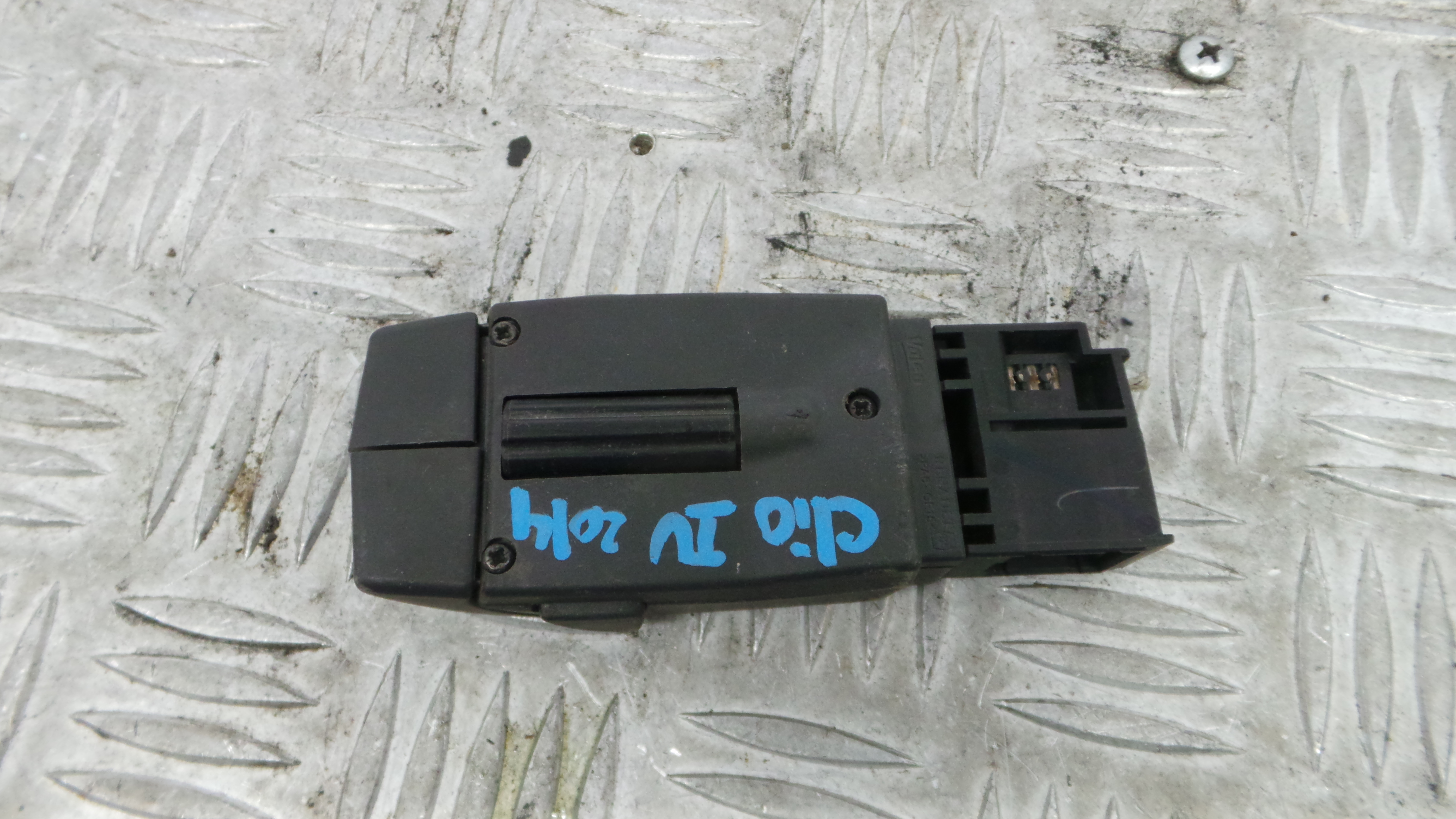 Comando do Rádio 255522448R - RENAULT CLIO IV (BH_)-37051665