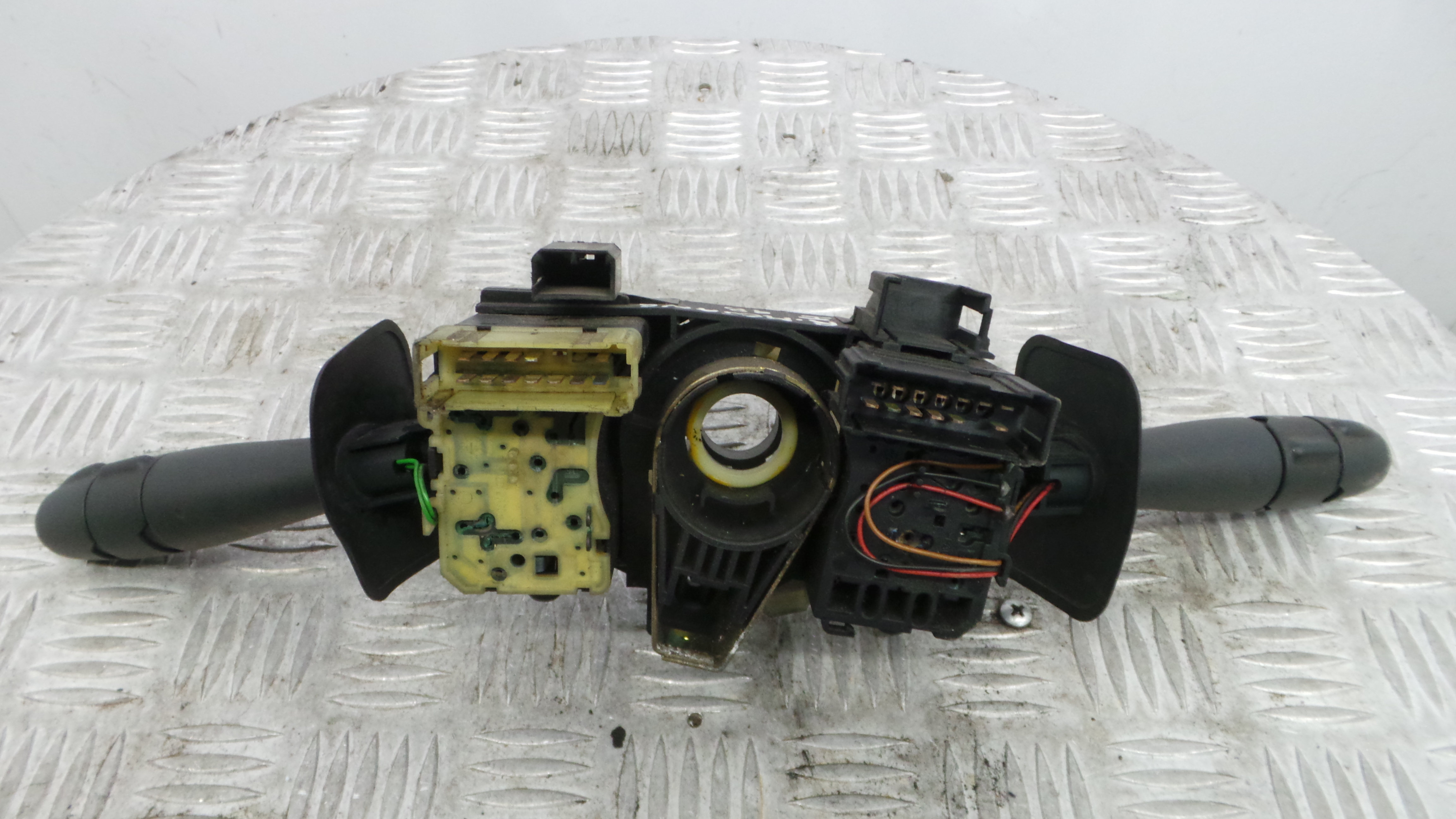 Manete / Comando dos Piscas 7700428212 - RENAULT MEGANE I (BA0/1_)-37051702