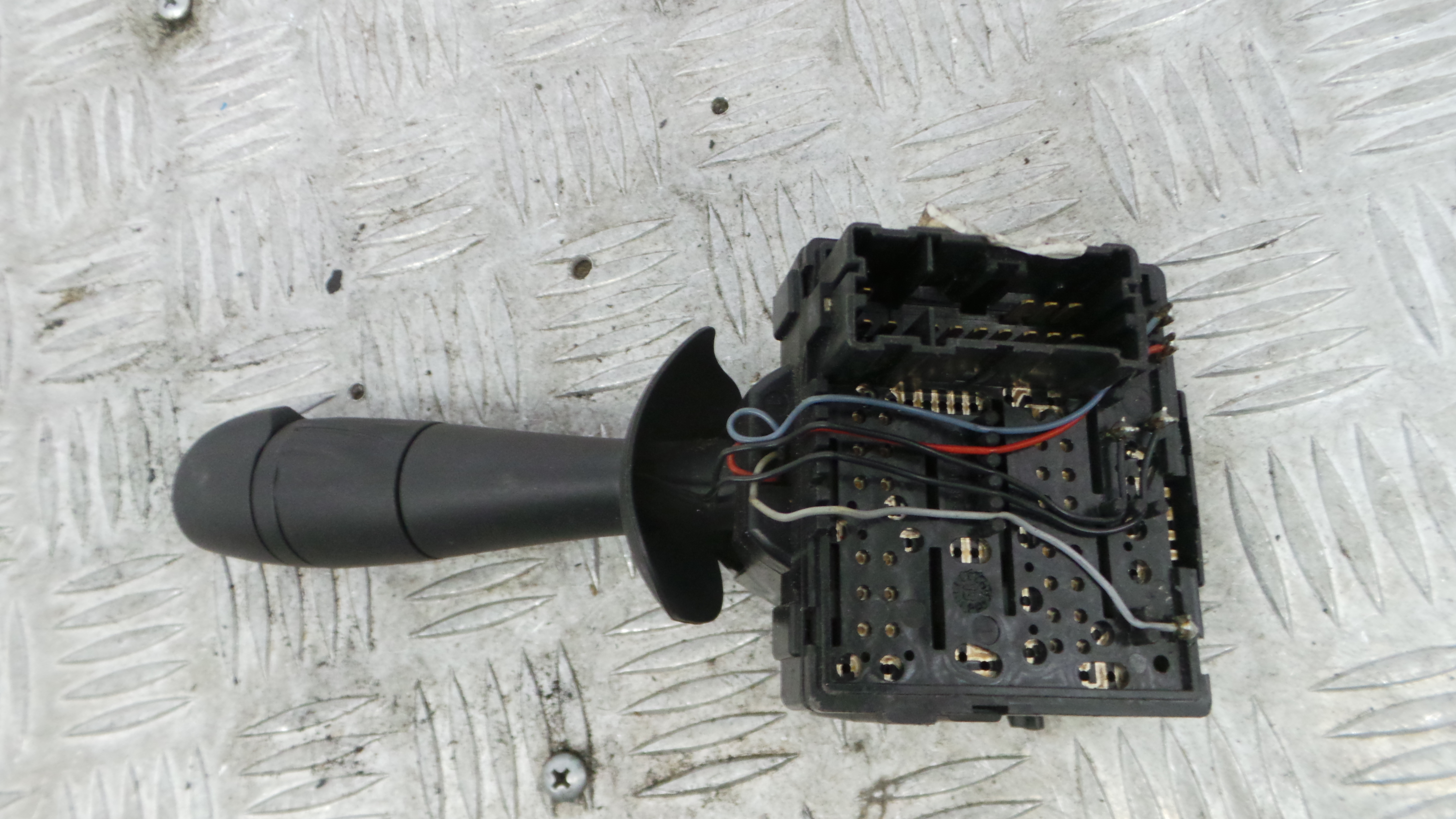 Comando de Limpa Para Brisas E10670313 - RENAULT CLIO IV (BH_)-37051927