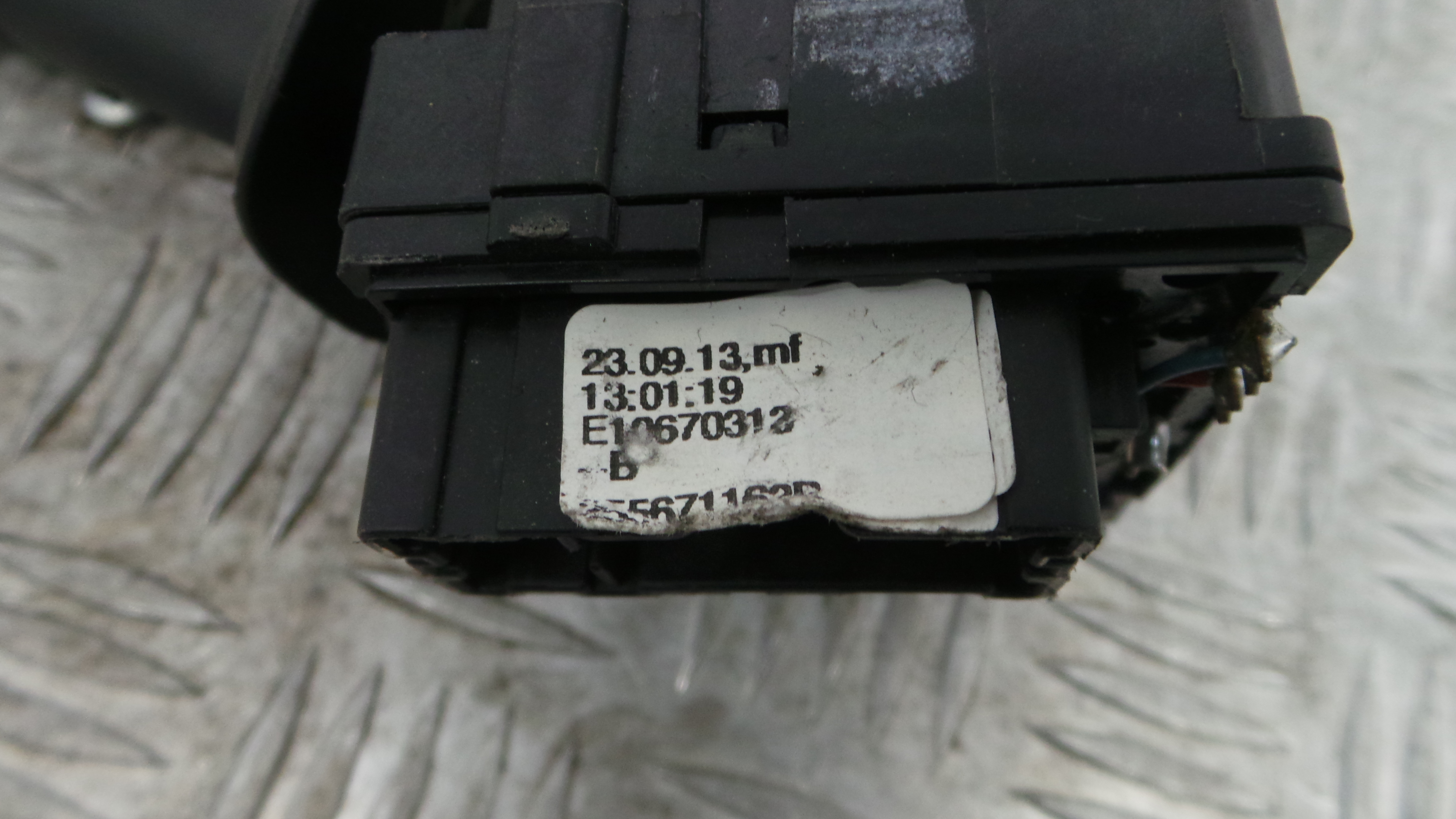 Comando de Limpa Para Brisas 255671163R - RENAULT CLIO IV (BH_)-37051933