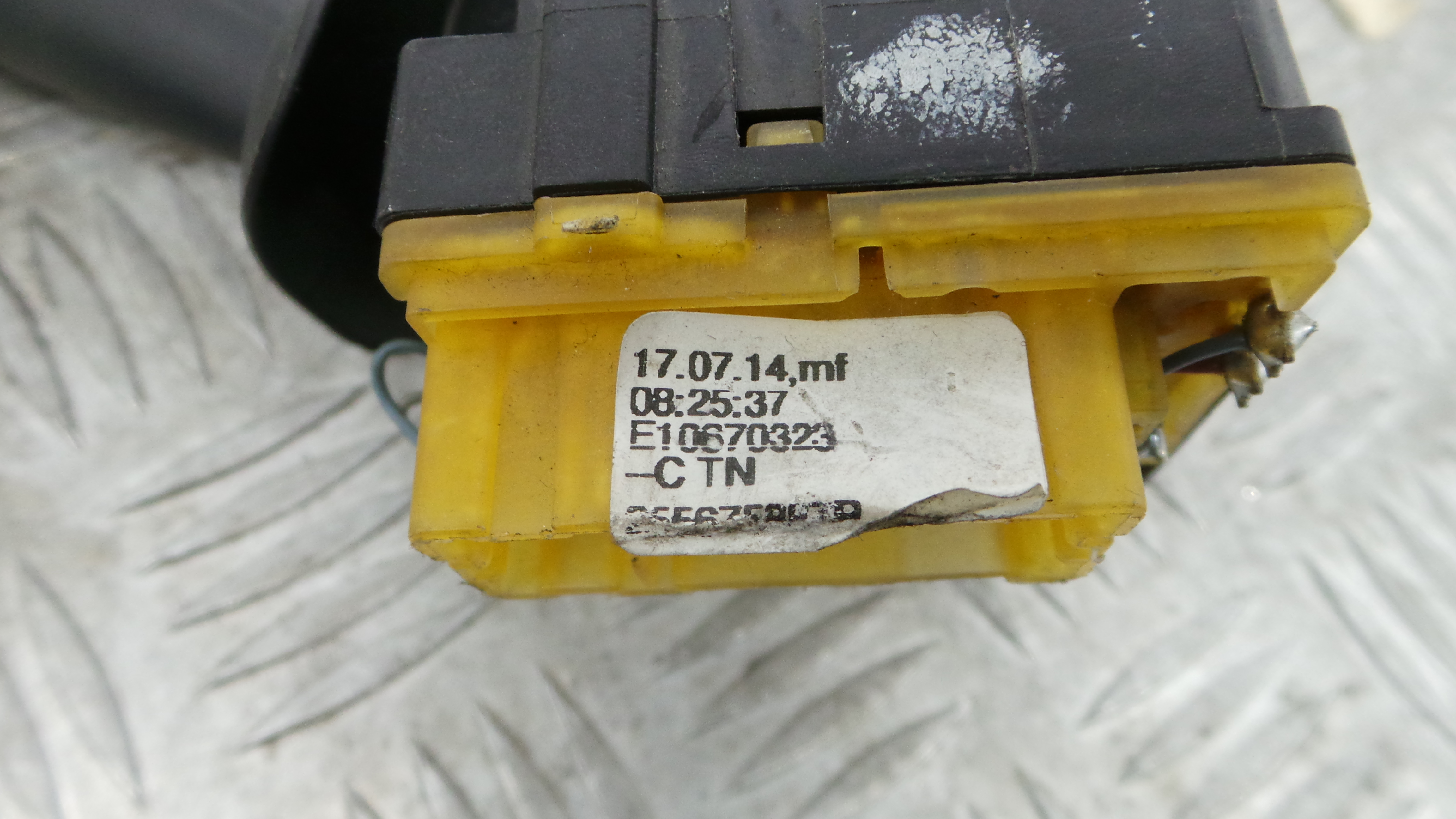 Comando de Limpa Para Brisas E10670323 - RENAULT CLIO IV (BH_)-37051936