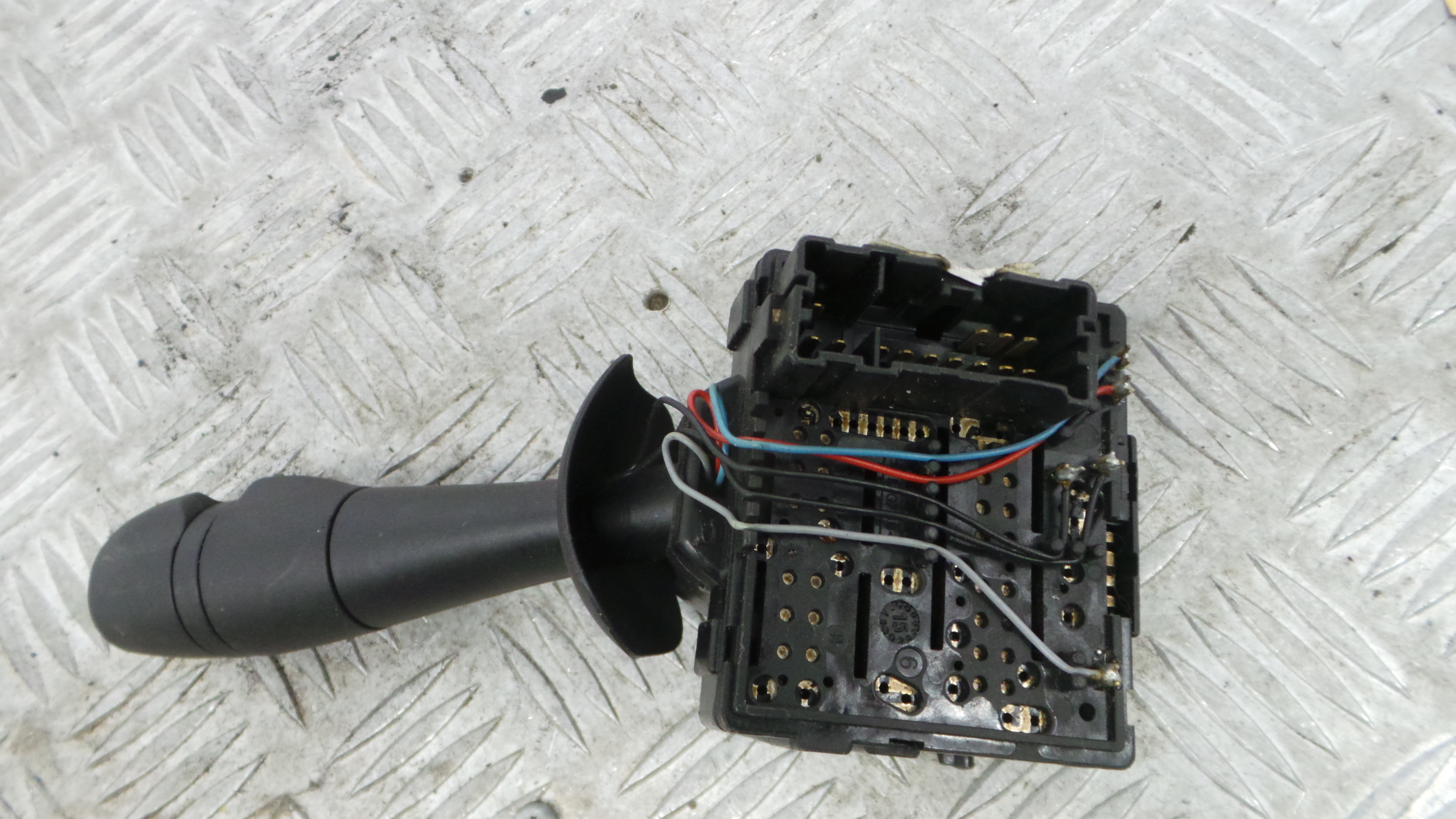 Comando de Limpa Para Brisas 255671163R - RENAULT CLIO IV (BH_)-37051939