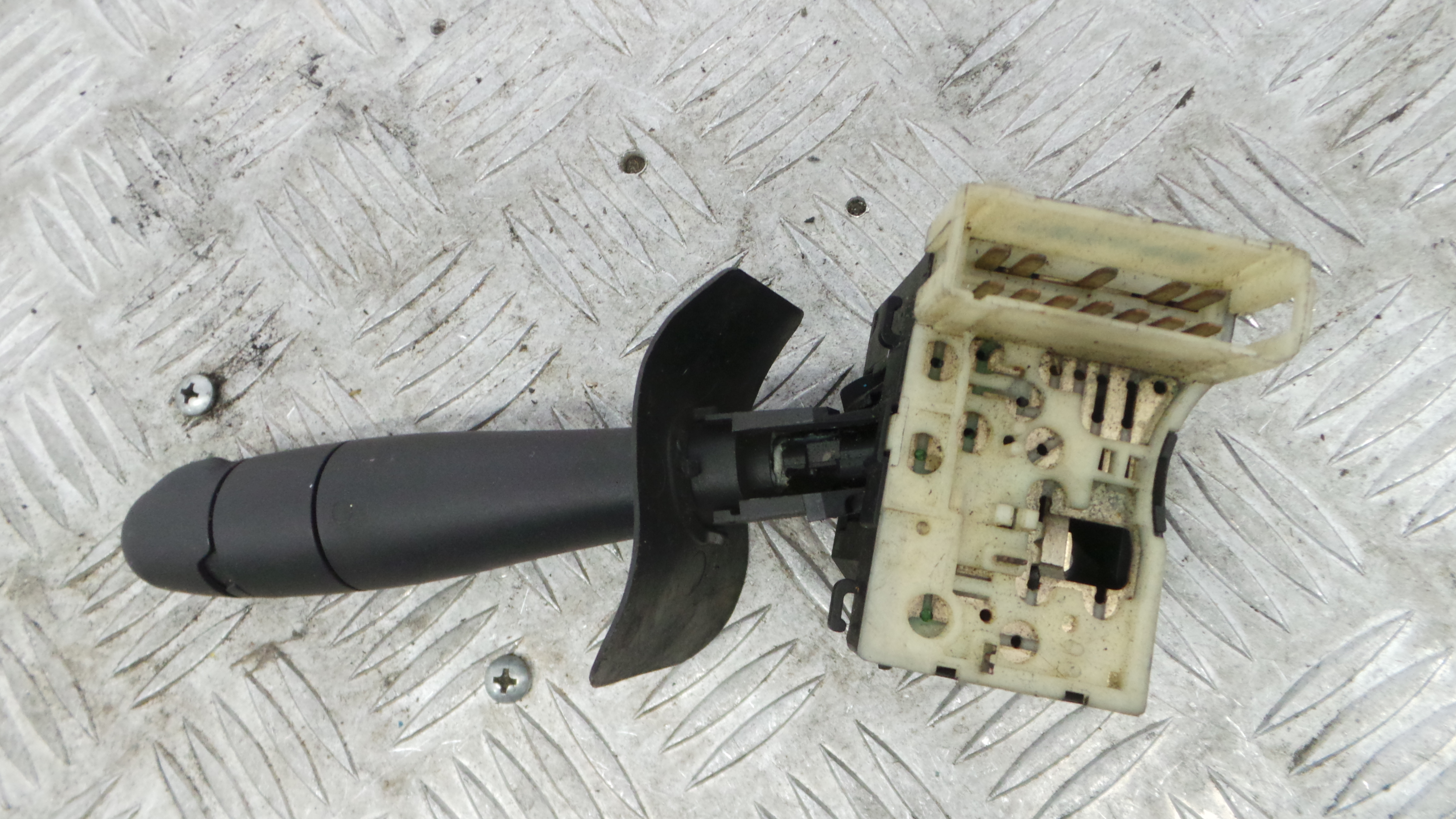 Comando de Limpa Para Brisas  - RENAULT CLIO II (BB_, CB_), CLIO Mk II (BB_, CB_)-37051970