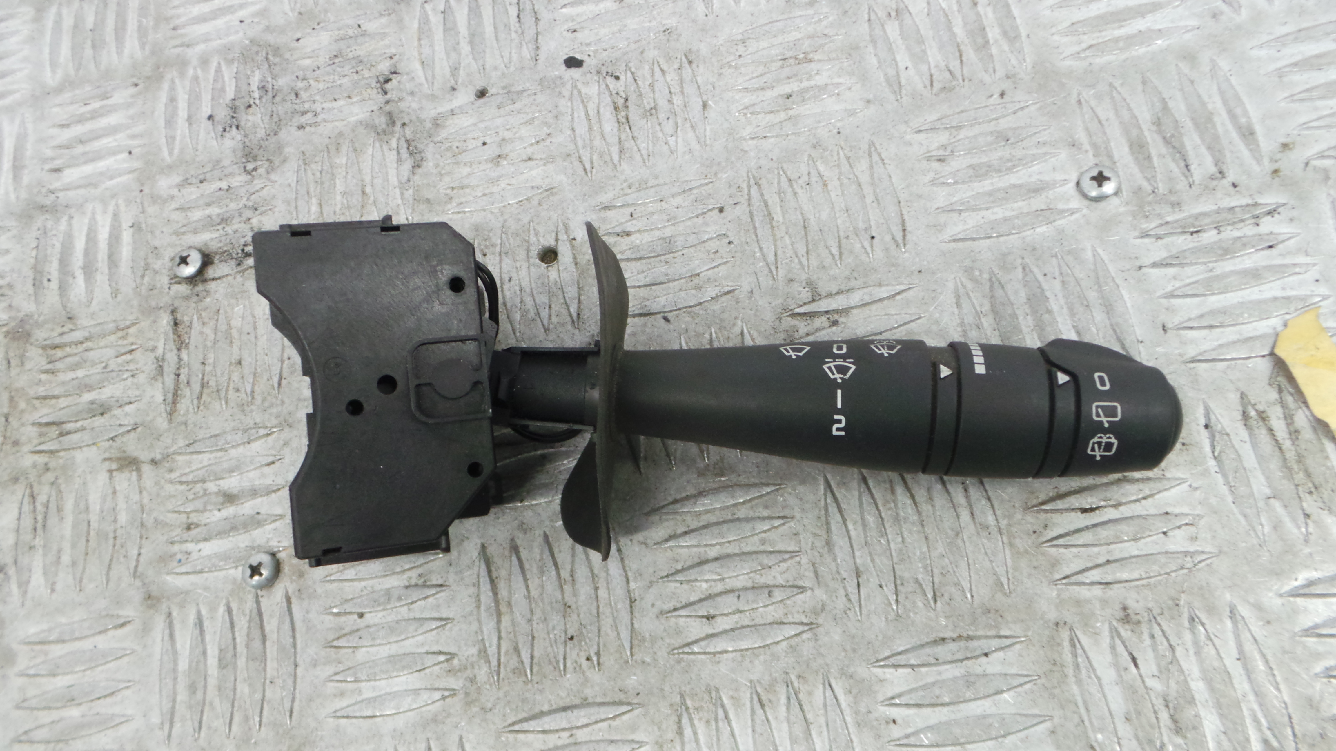 Comando de Limpa Para Brisas  - RENAULT CLIO II (BB_, CB_), CLIO Mk II (BB_, CB_)-37051979