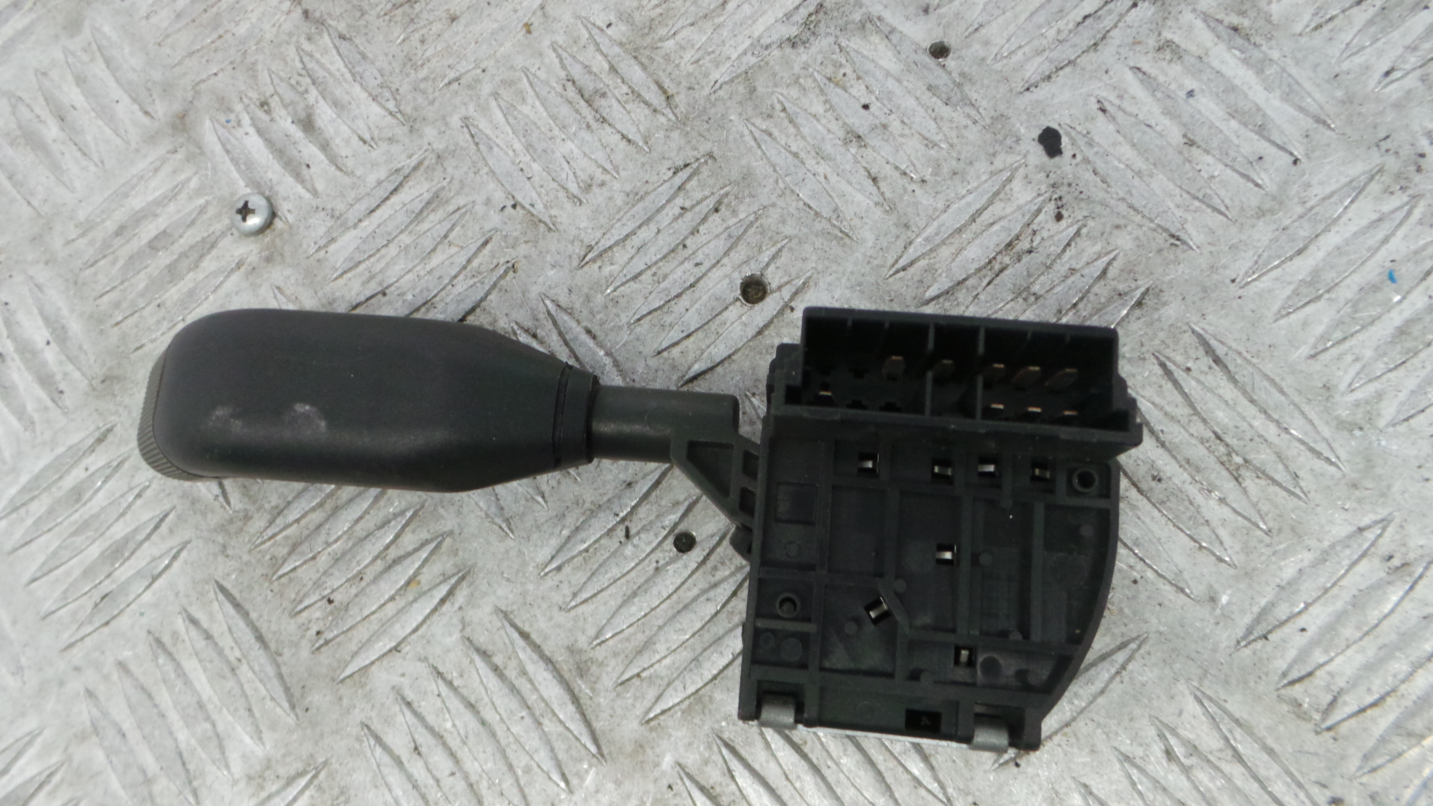 Comando de Limpa Para Brisas  - RENAULT CLIO I (B/C57_, 5/357_)-37051988