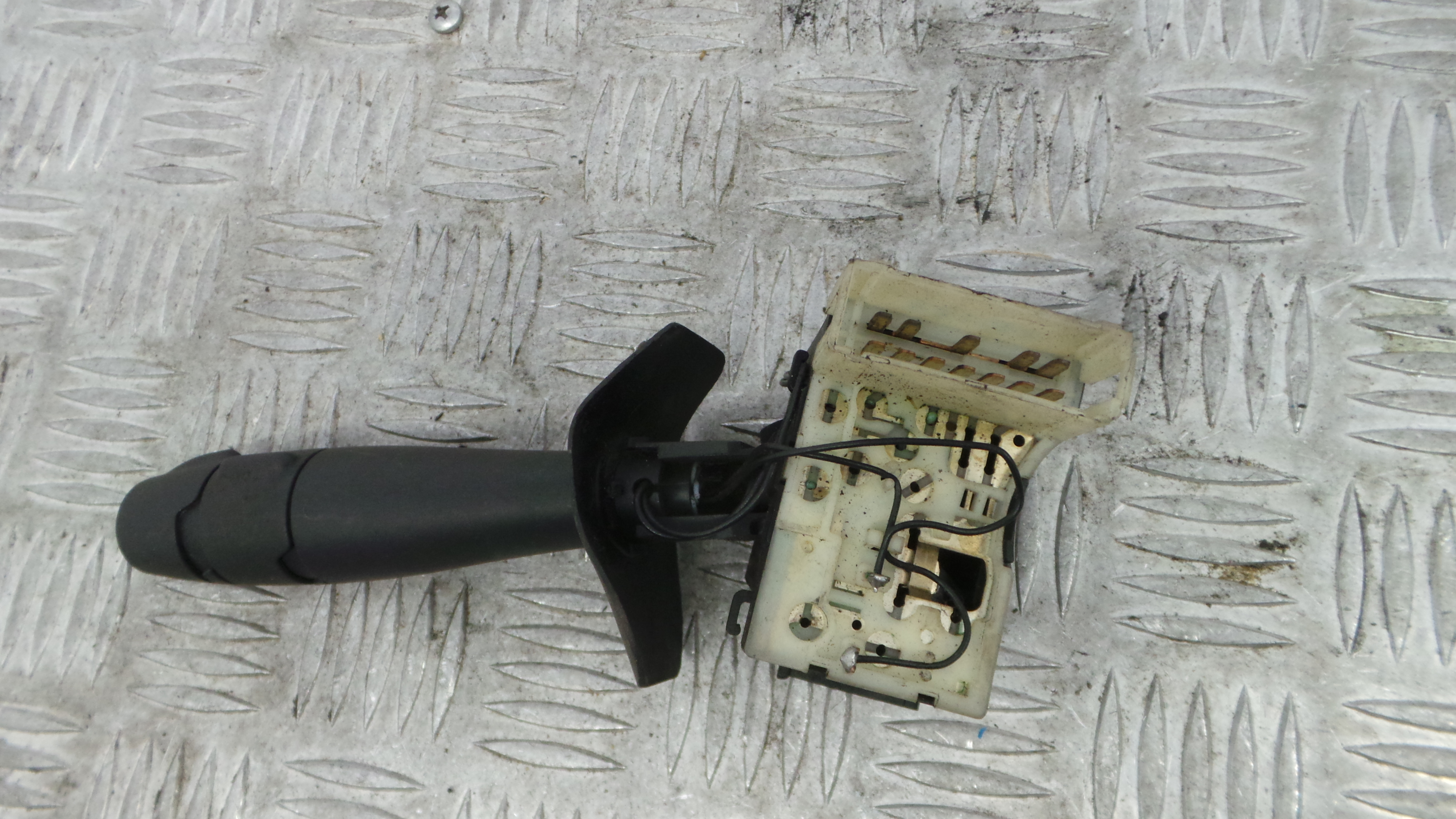 Comando de Limpa Para Brisas  - RENAULT CLIO II (BB_, CB_), CLIO Mk II (BB_, CB_)-37052066