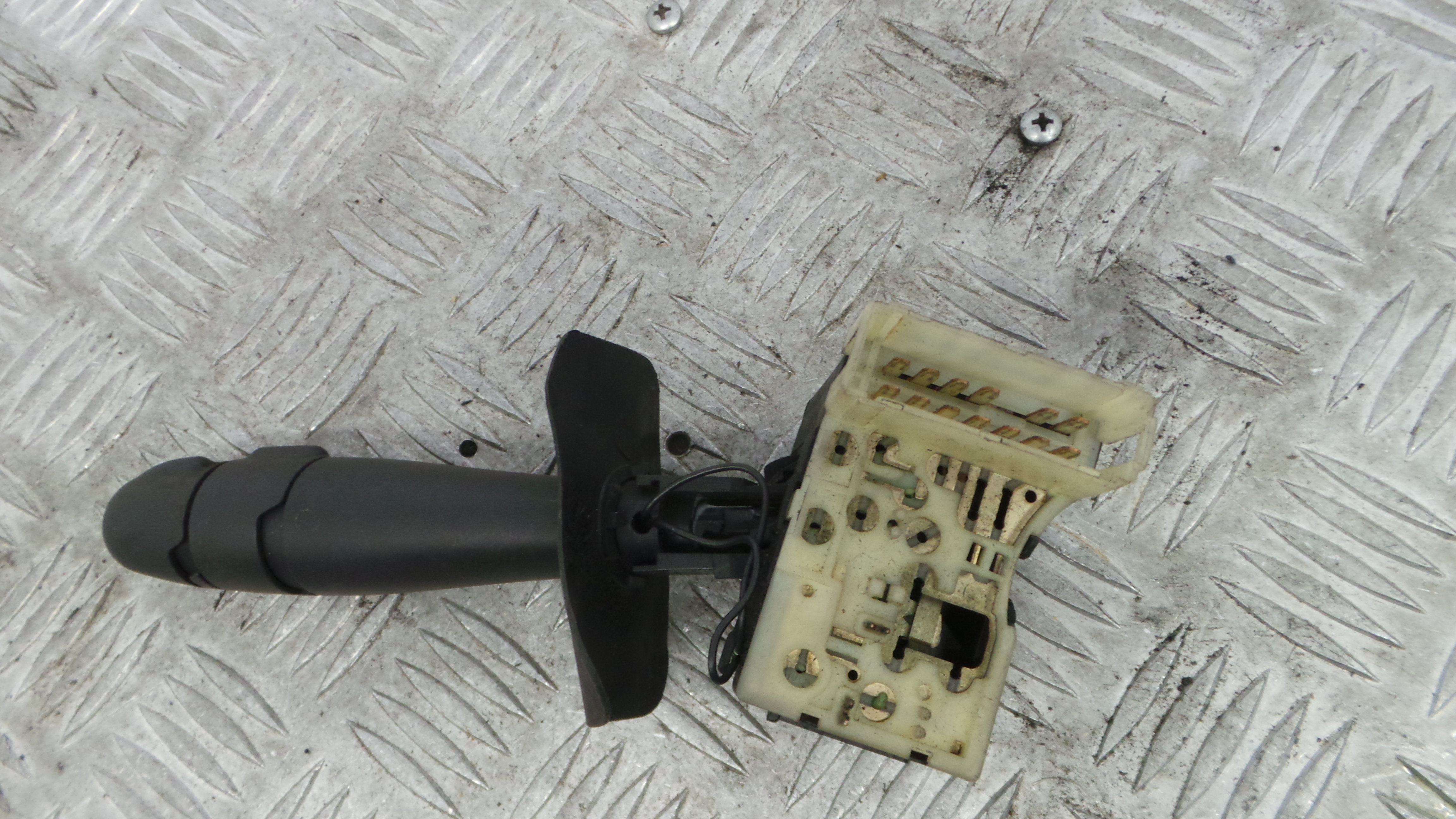 Comando de Limpa Para Brisas  - RENAULT CLIO II (BB_, CB_), CLIO Mk II (BB_, CB_)-37052079