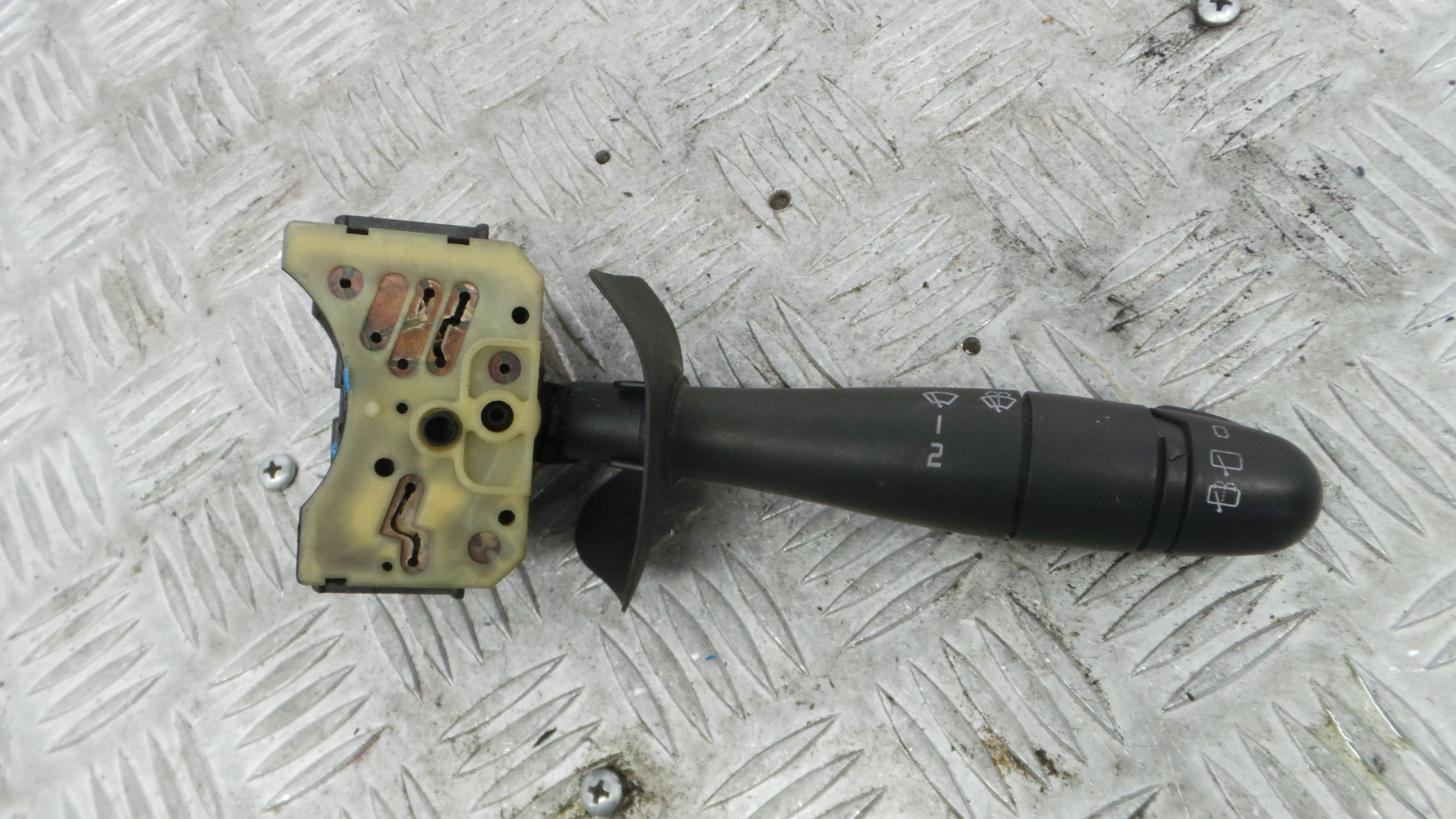 Comando de Limpa Para Brisas 37012A - RENAULT CLIO II (BB_, CB_), CLIO Mk II (BB_, CB_)-37052085