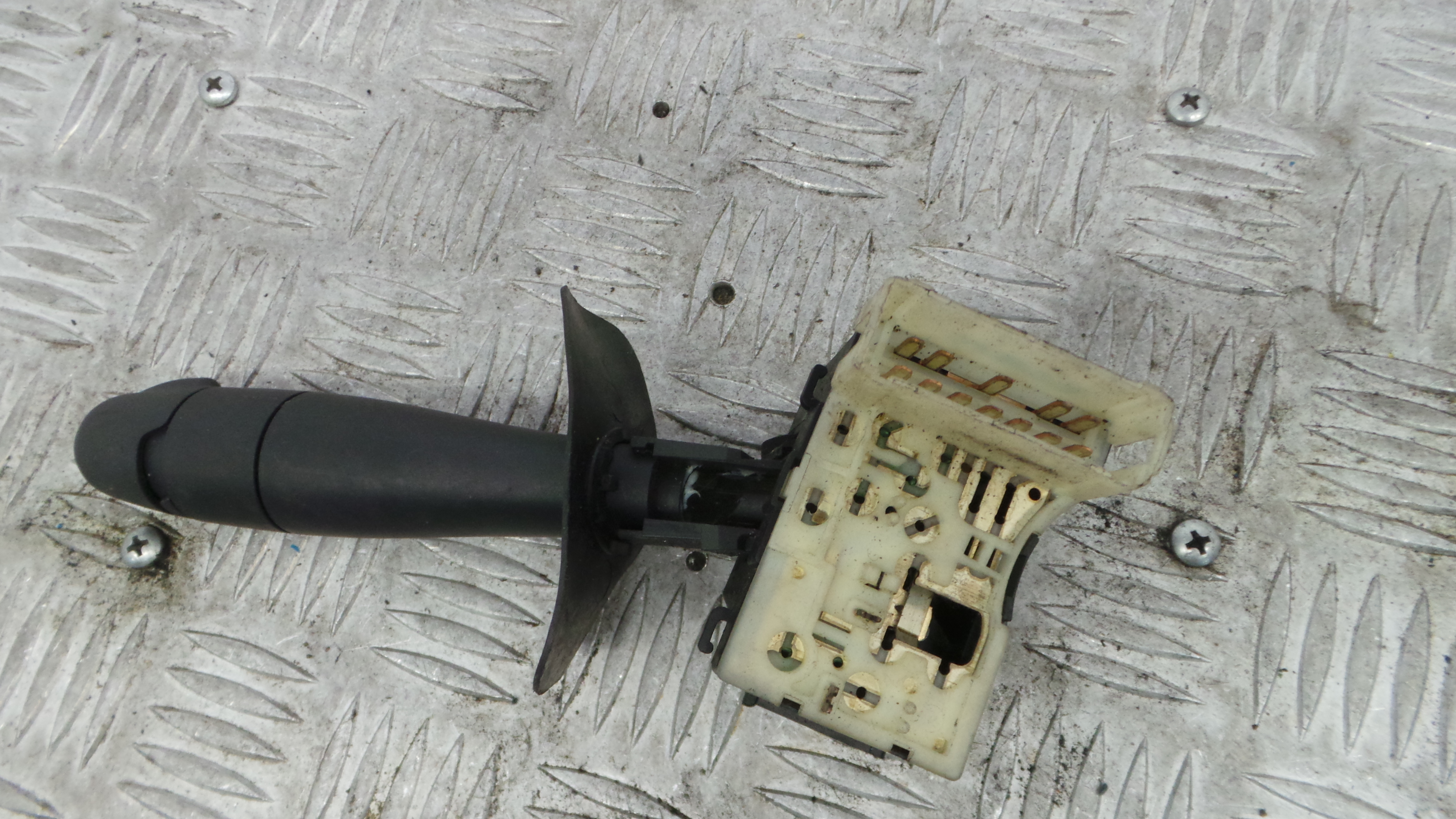 Comando de Limpa Para Brisas  - RENAULT CLIO II (BB_, CB_), CLIO Mk II (BB_, CB_)-37052091