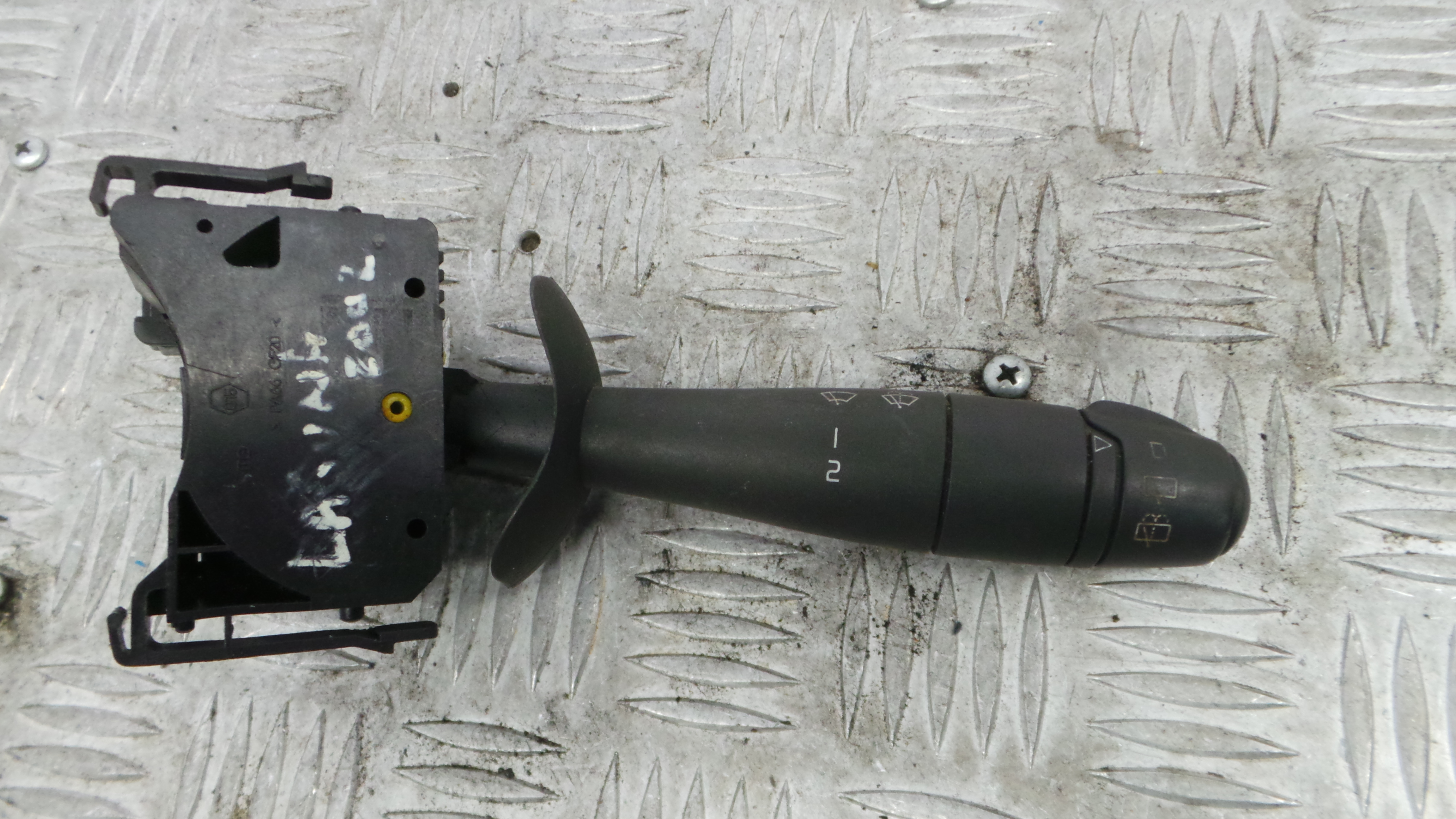 Comando de Limpa Para Brisas 8200002461 - RENAULT LAGUNA II (BG0/1_)-37052094