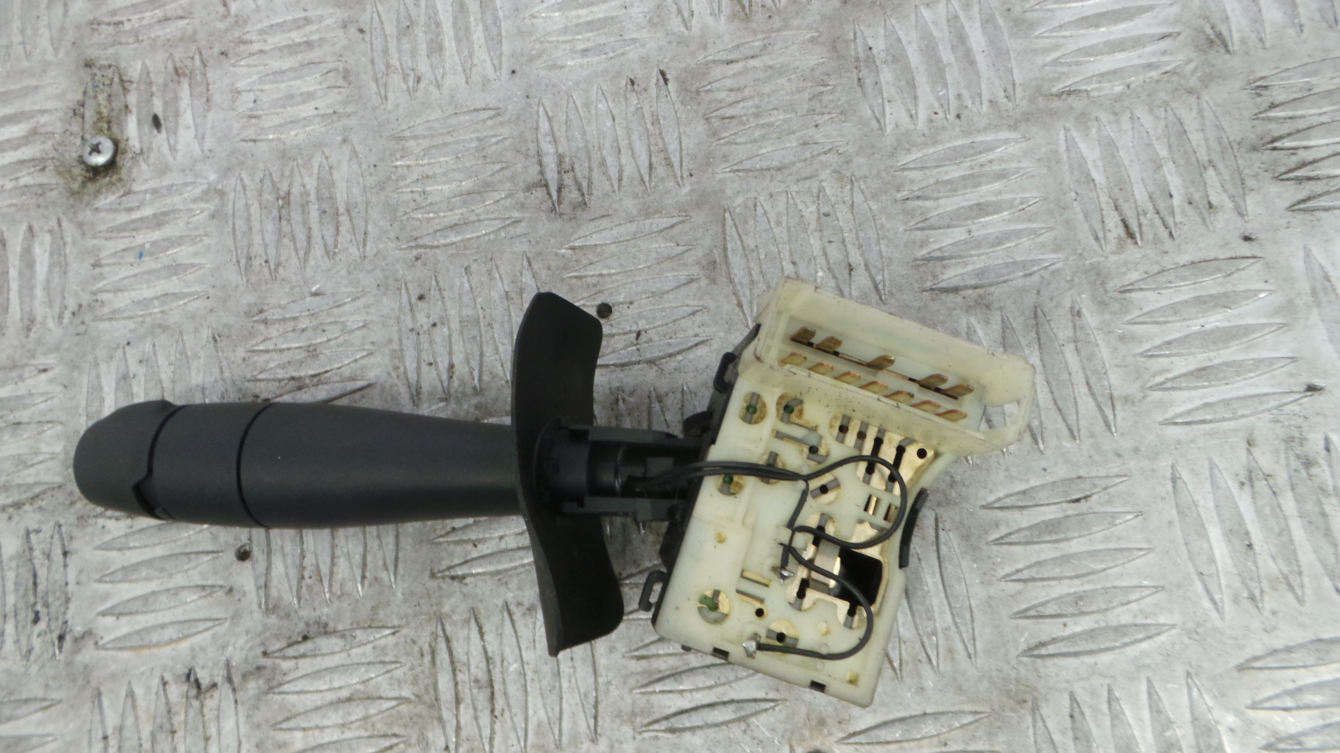 Comando de Limpa Para Brisas  - RENAULT CLIO II (BB_, CB_), CLIO Mk II (BB_, CB_)-37052103