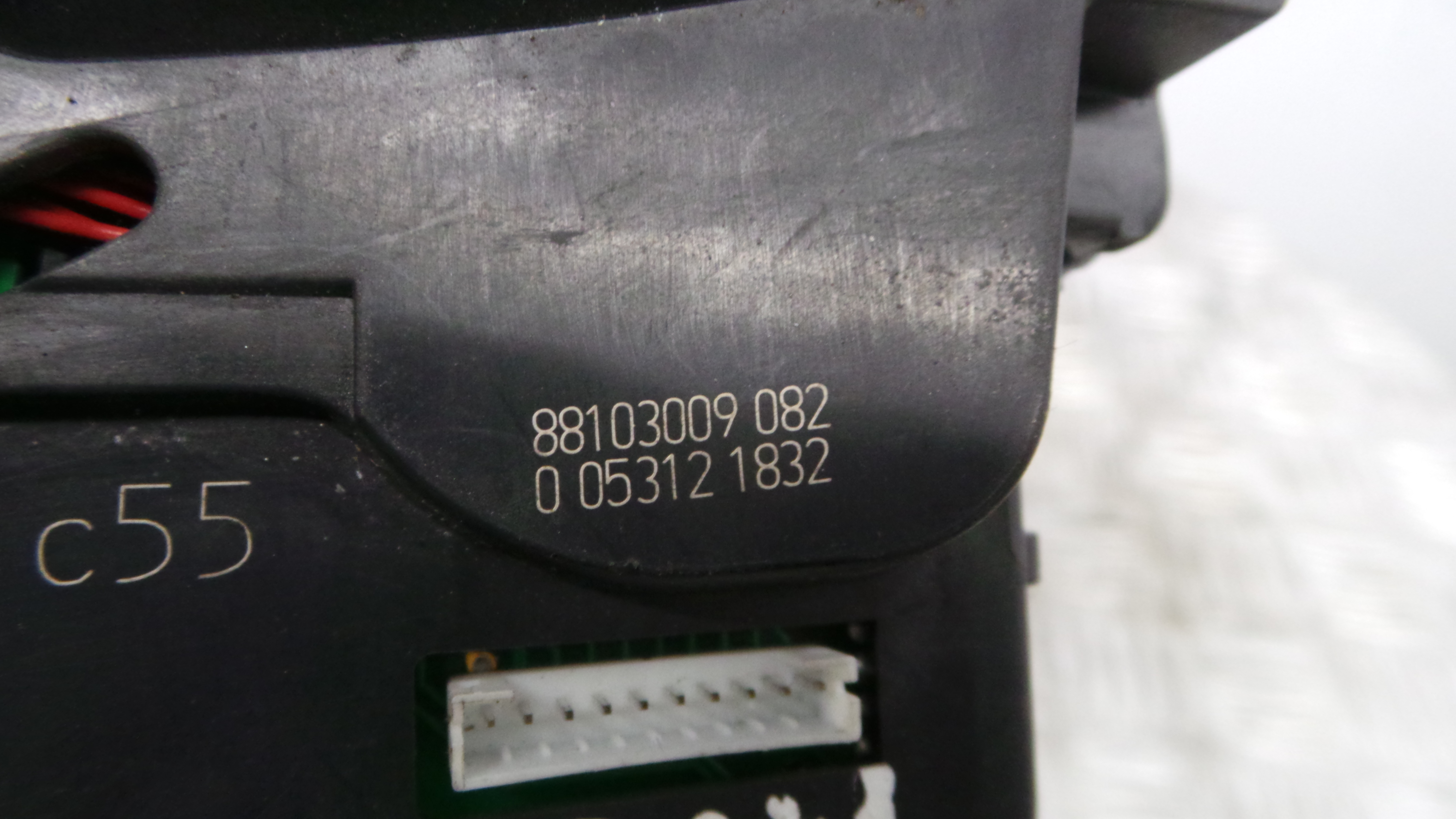 Comando de Limpa Para Brisas 88103009 - RENAULT CLIO III (BR0/1, CR0/1)-37052123