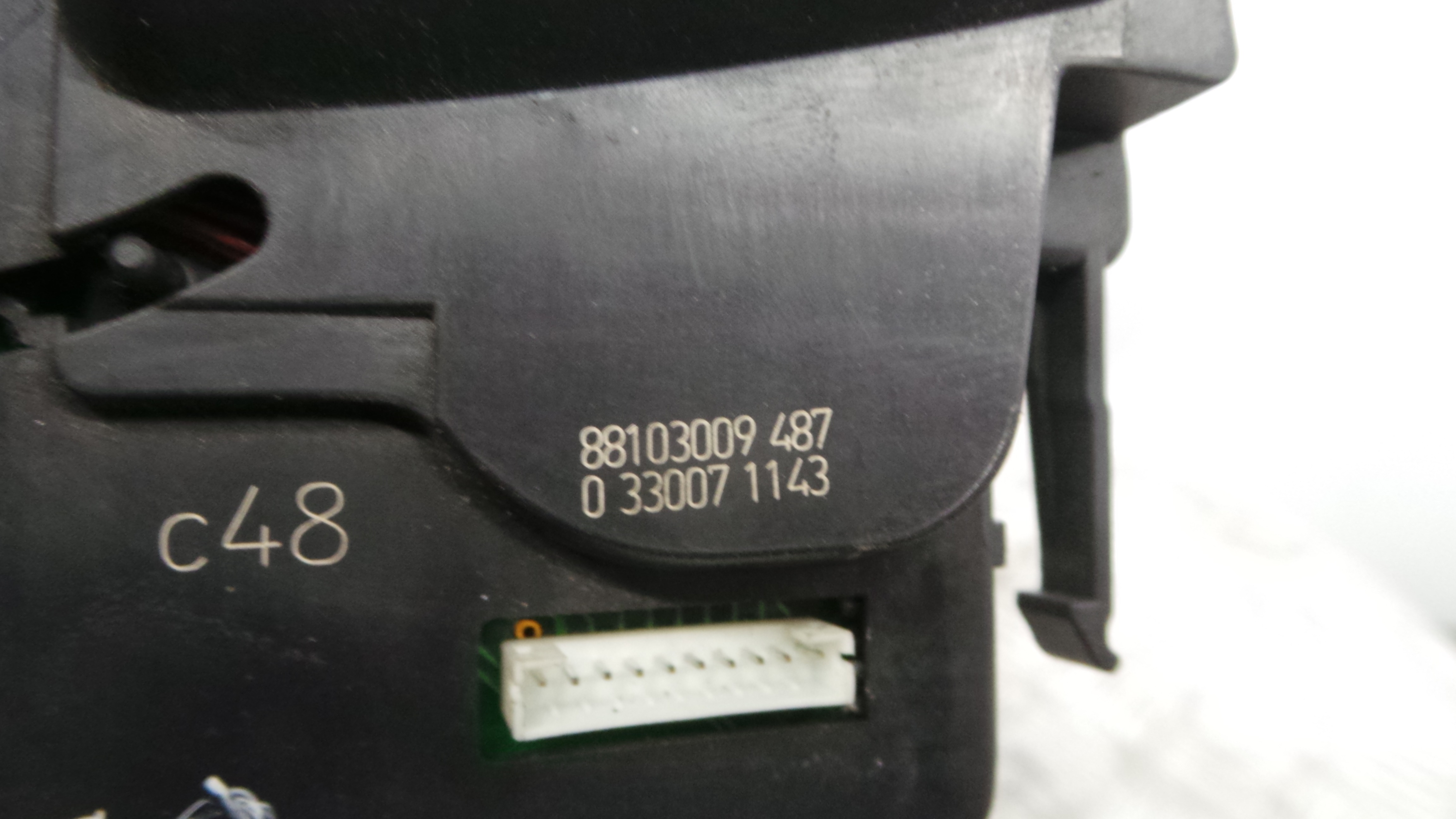 Comando de Limpa Para Brisas 88103009 - RENAULT CLIO III (BR0/1, CR0/1)-37053988