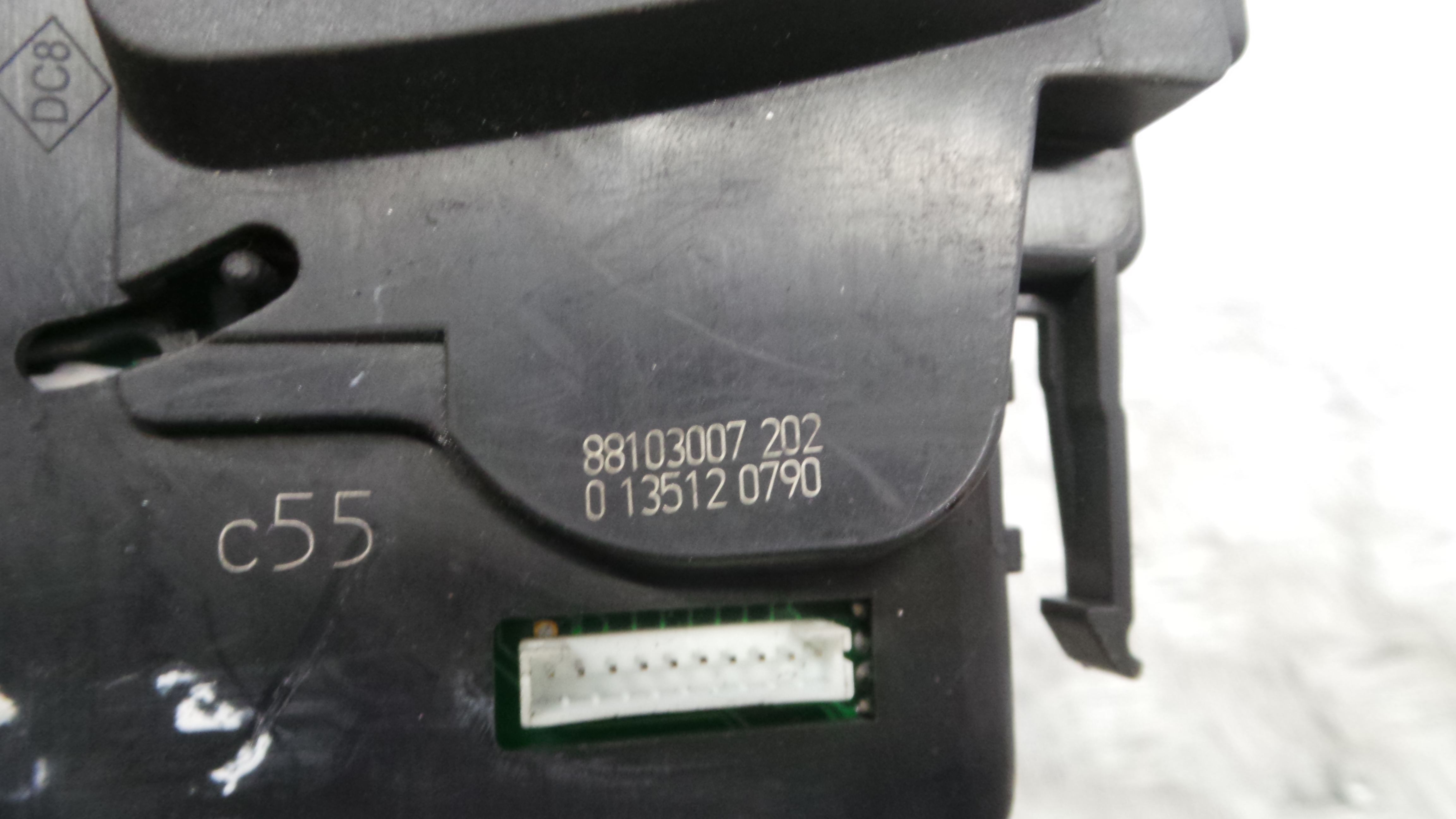 Comando de Limpa Para Brisas 88103007 - RENAULT CLIO III (BR0/1, CR0/1)-37054040