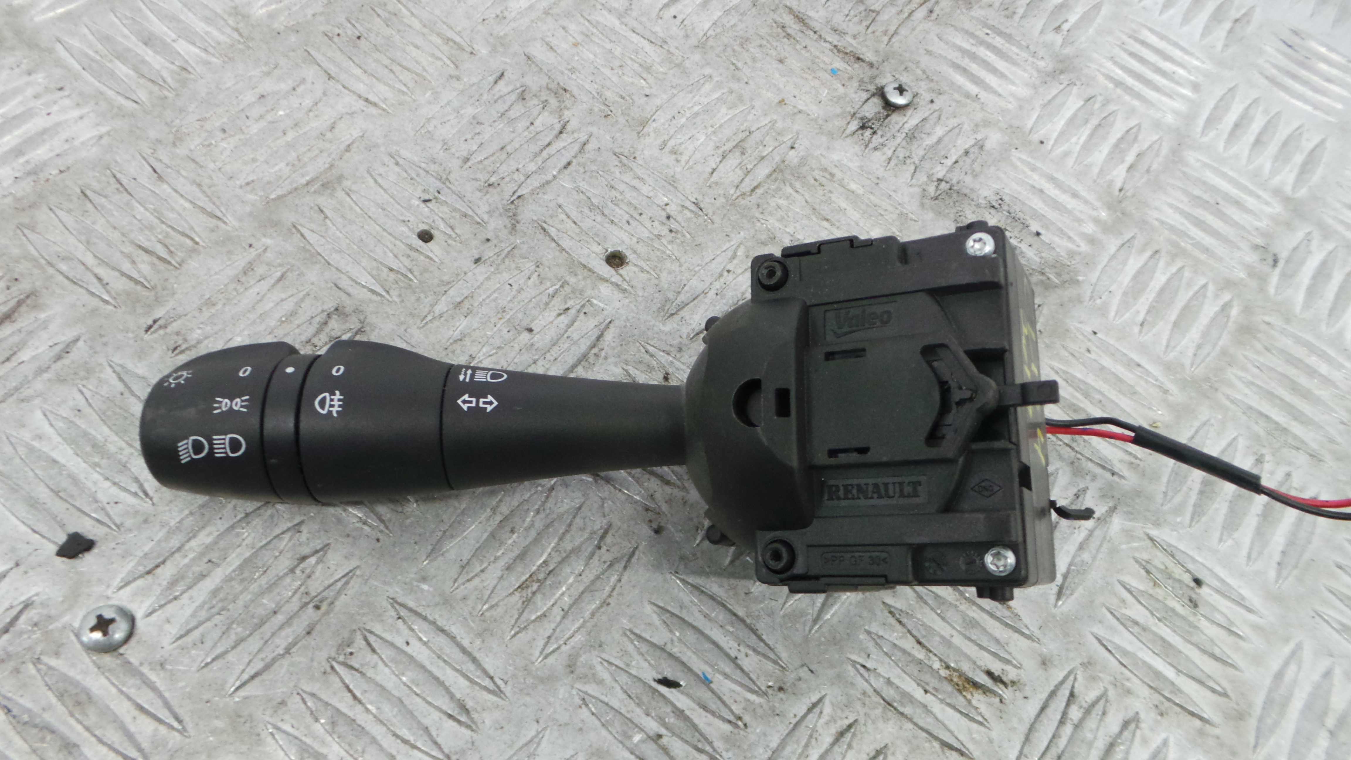 Manete / Comando dos Piscas 255675914R - RENAULT CLIO IV (BH_)-37054147