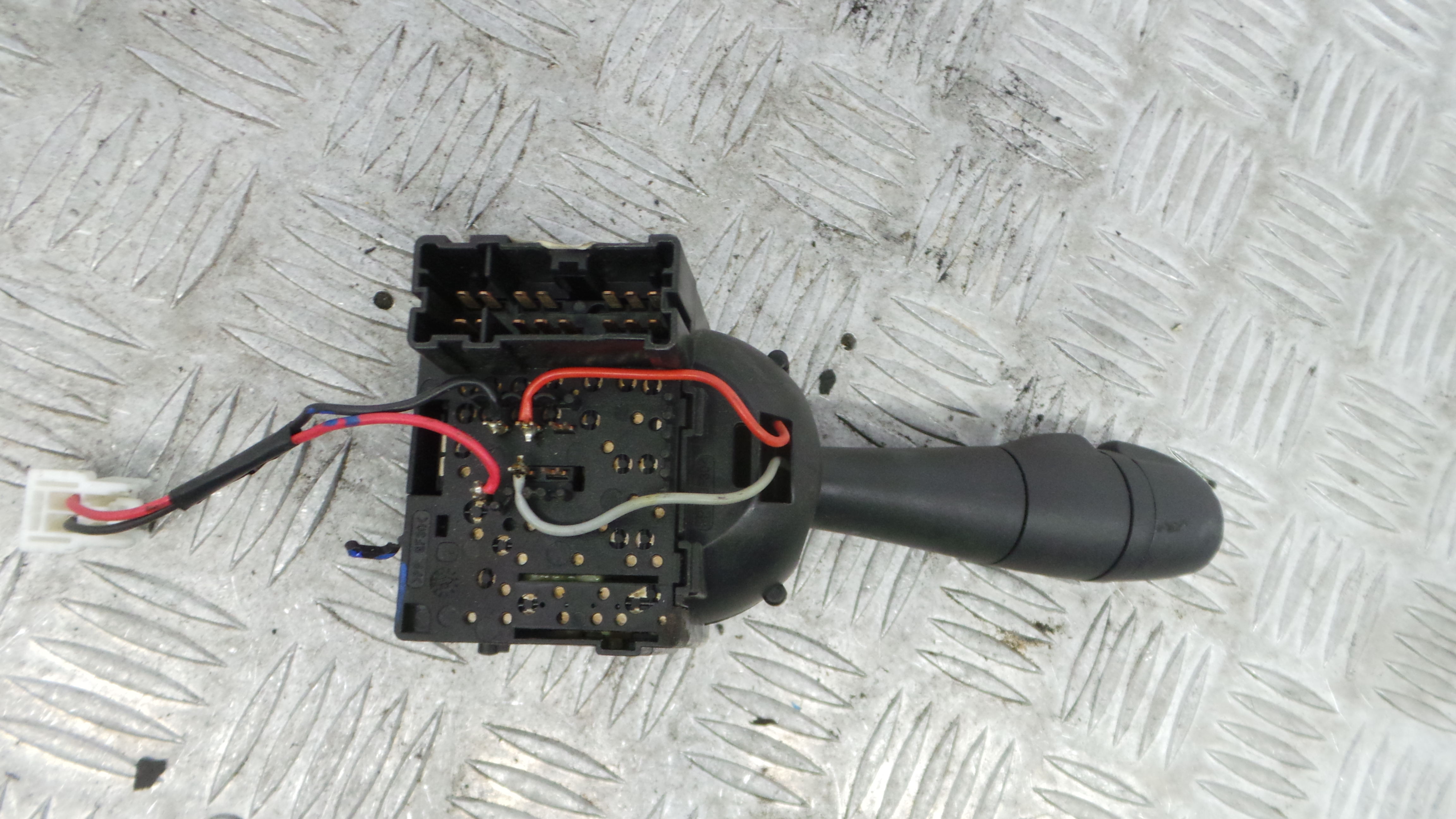 Manete / Comando dos Piscas 255675914R - RENAULT CLIO IV (BH_)-37054147