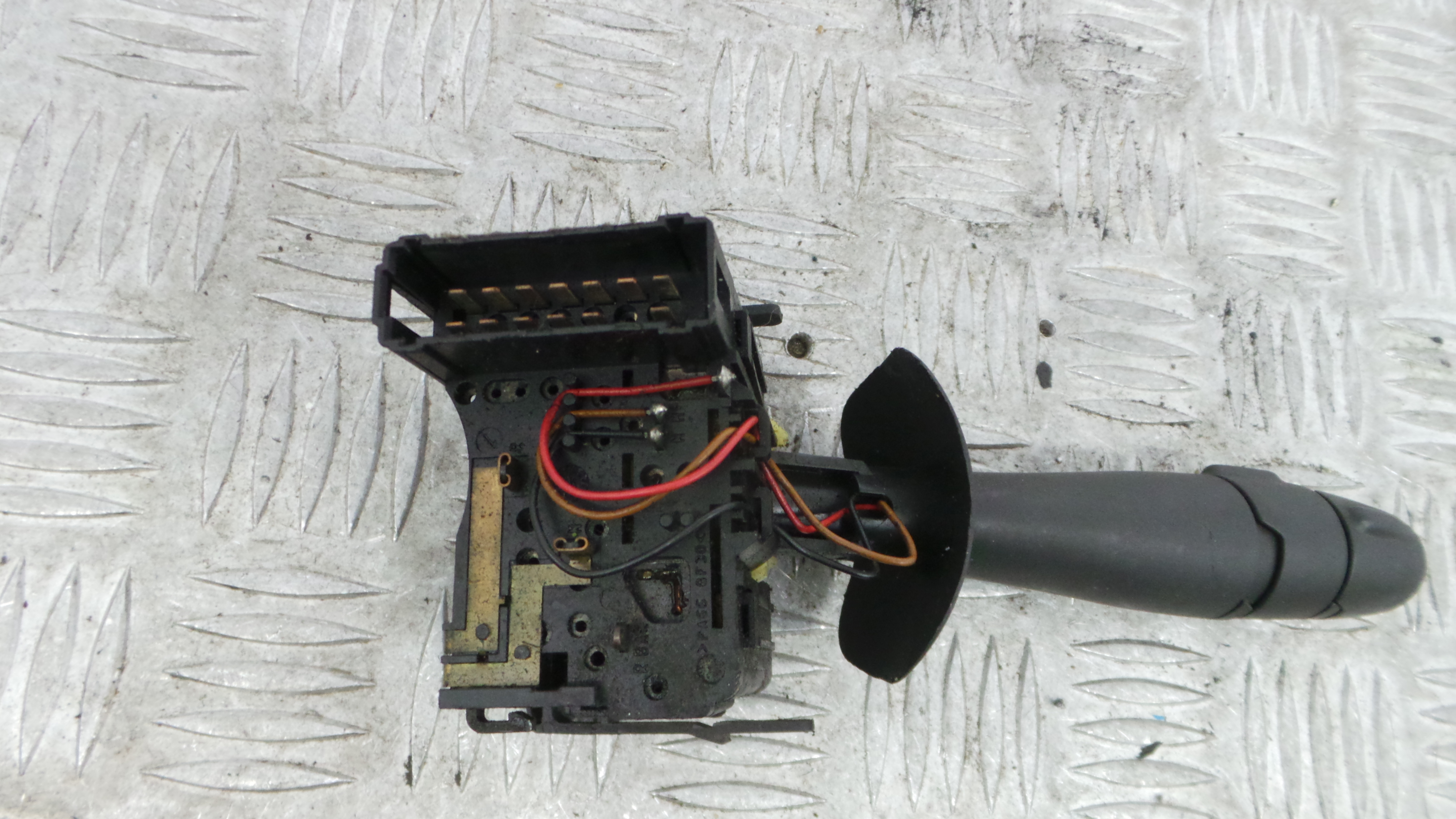 Manete / Comando dos Piscas 8200002461 - RENAULT LAGUNA II (BG0/1_)-37054153