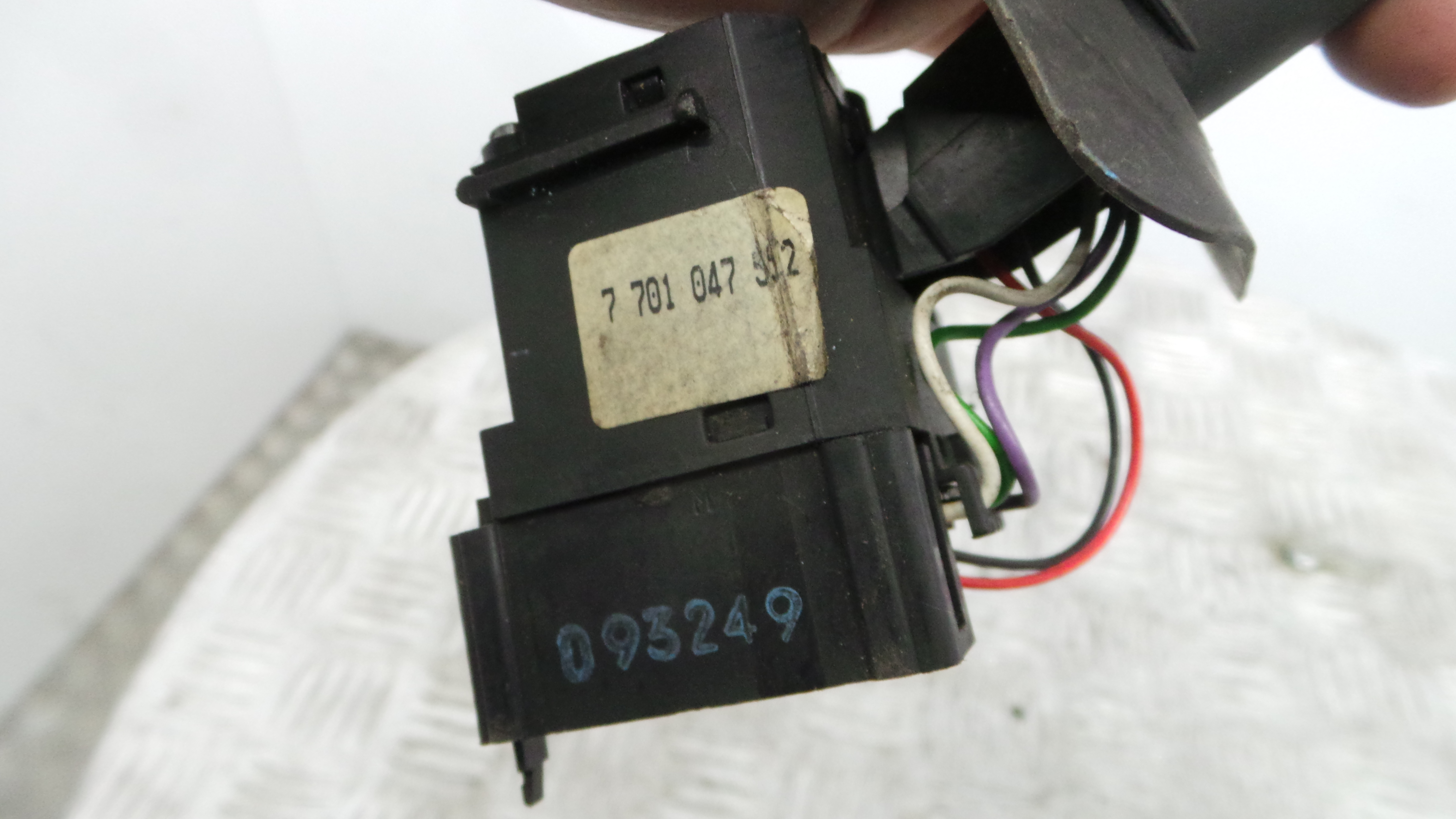 Manete / Comando dos Piscas 7701047552 - RENAULT CLIO II (BB_, CB_), CLIO Mk II (BB_, CB_)-37054257