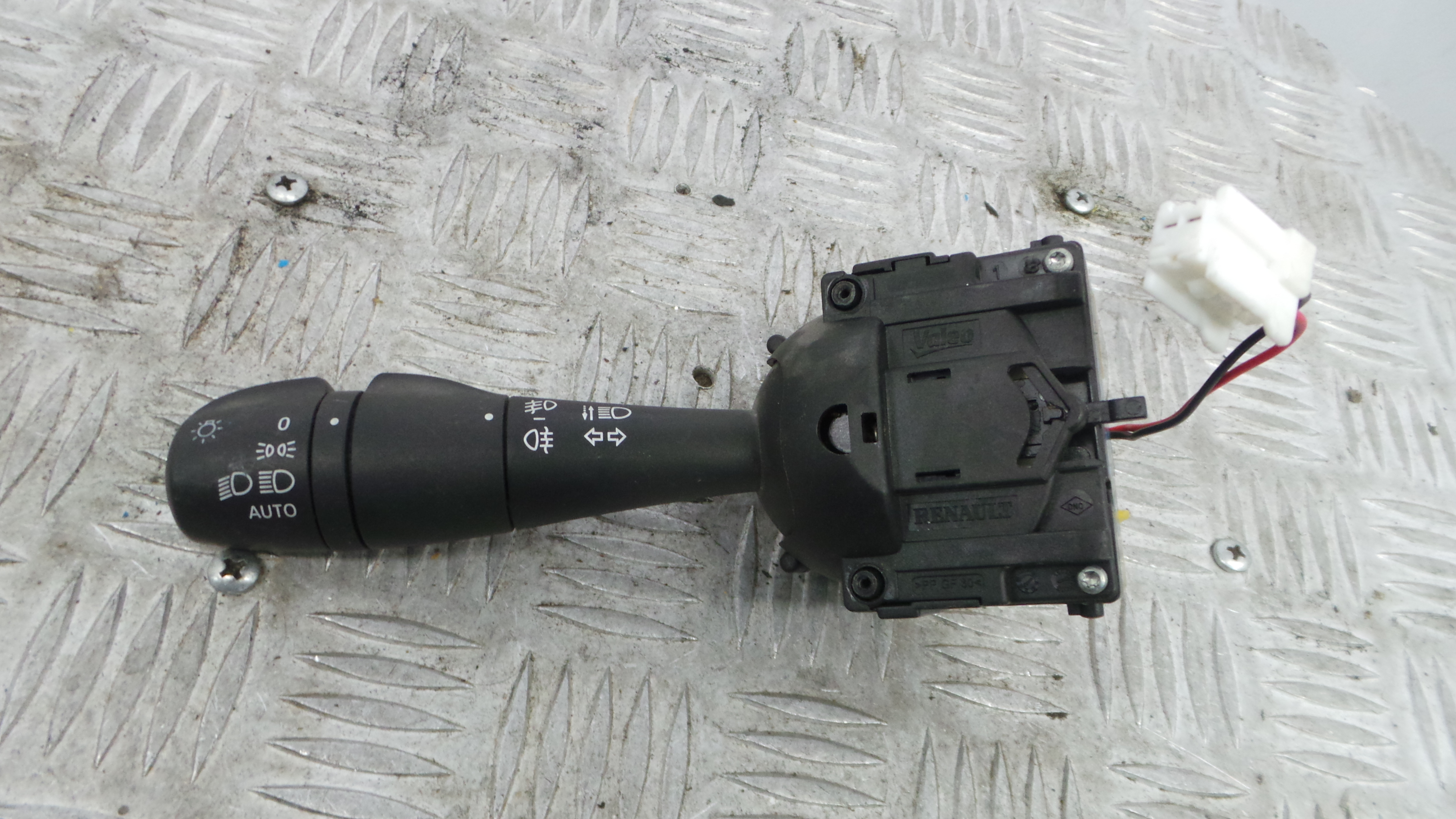 Manete / Comando dos Piscas 255675887R - RENAULT CLIO IV (BH_)-37054269