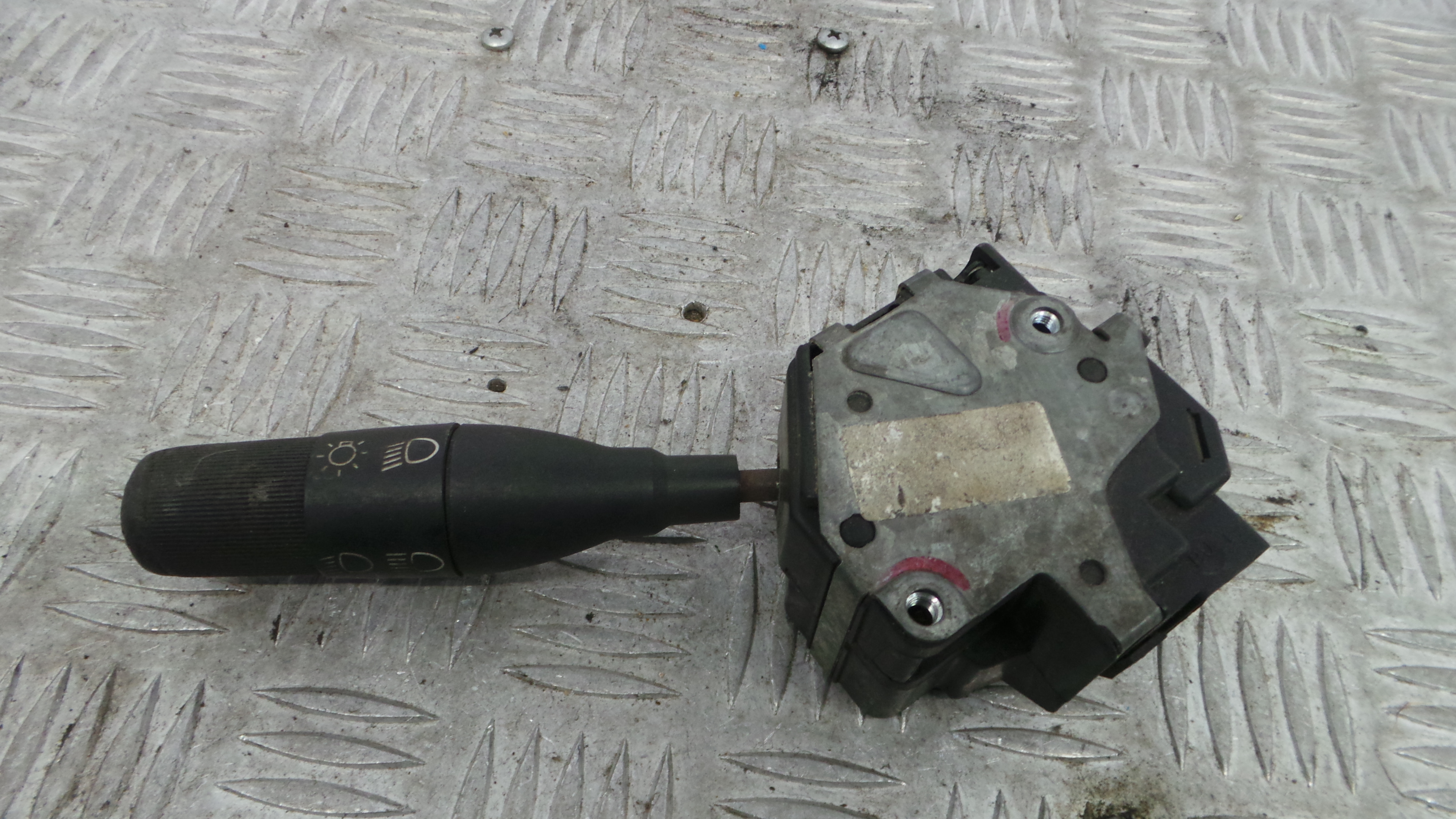 Manete / Comando dos Piscas  - RENAULT CLIO I (B/C57_, 5/357_)-37054317