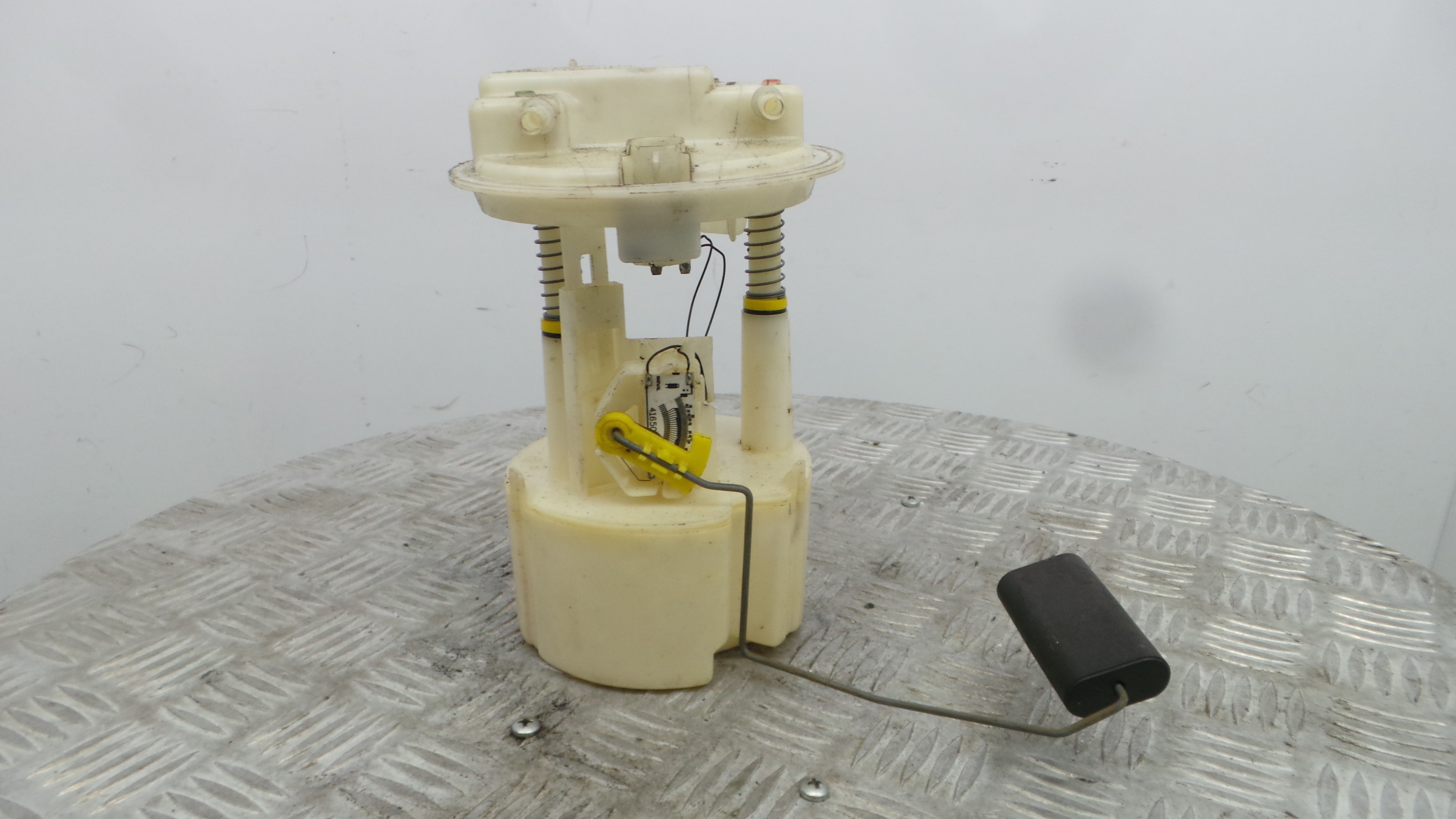Boia do Combustível 8200128479 - RENAULT CLIO II (BB_, CB_), CLIO Mk II (BB_, CB_)-37057136