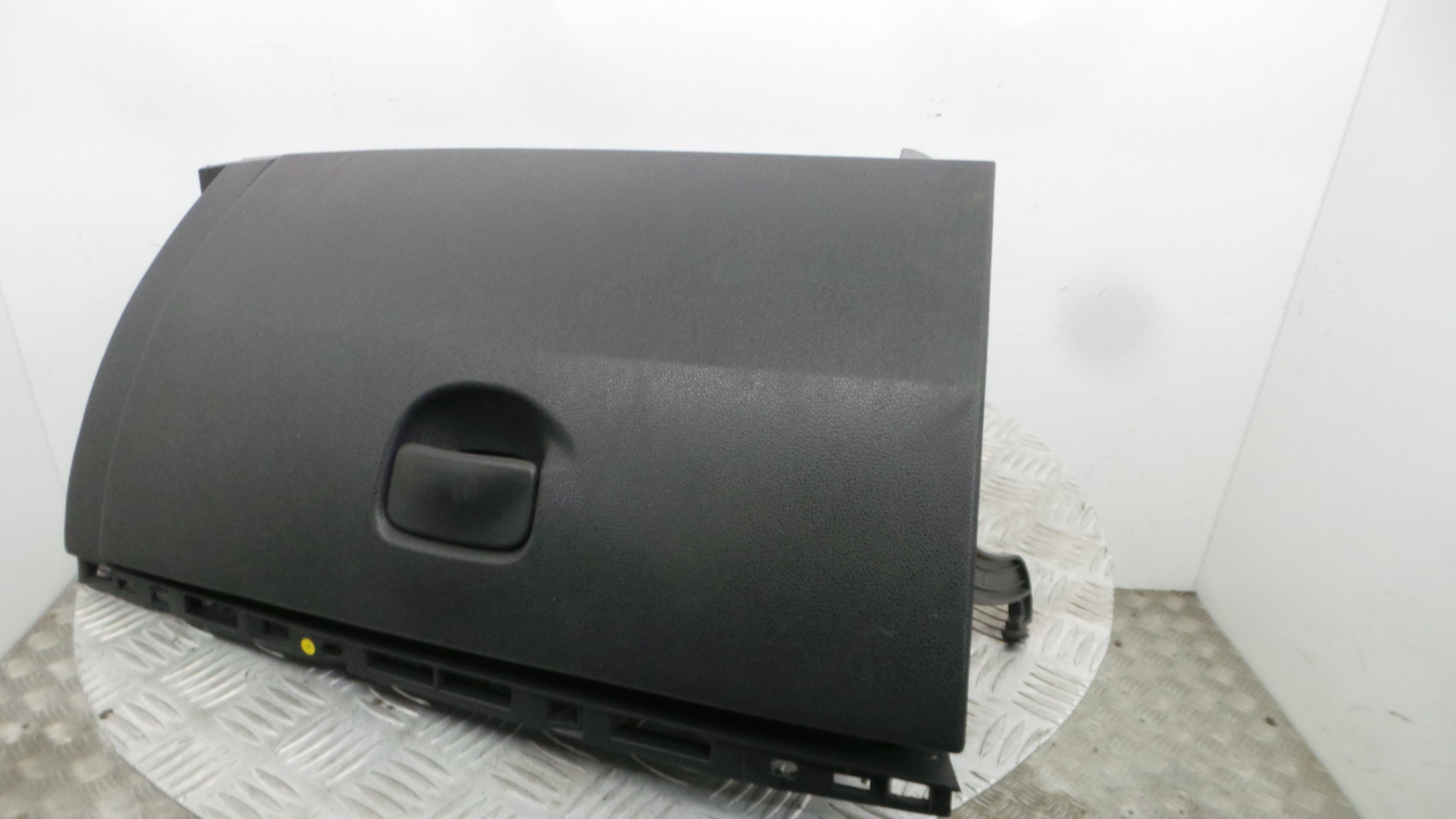 Porta Luvas  8200407712 - RENAULT CLIO III (BR0/1, CR0/1)-37057432