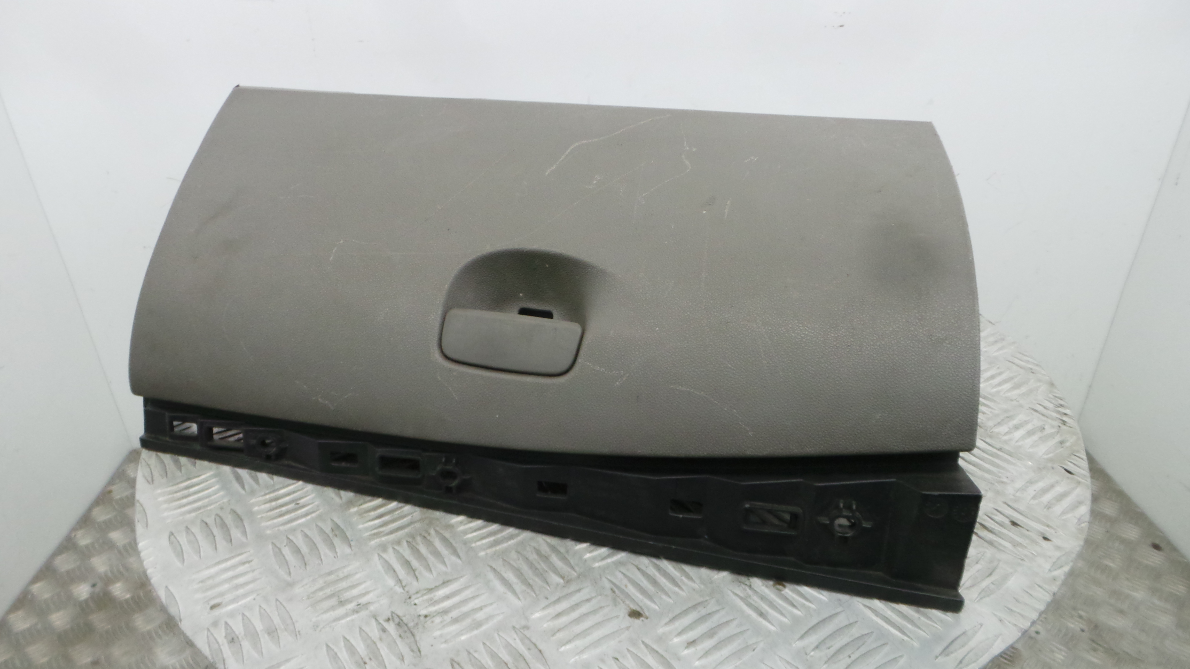 Porta Luvas  681080009R - RENAULT MEGANE III Hatchback (BZ0/1_, B3_)-37057435