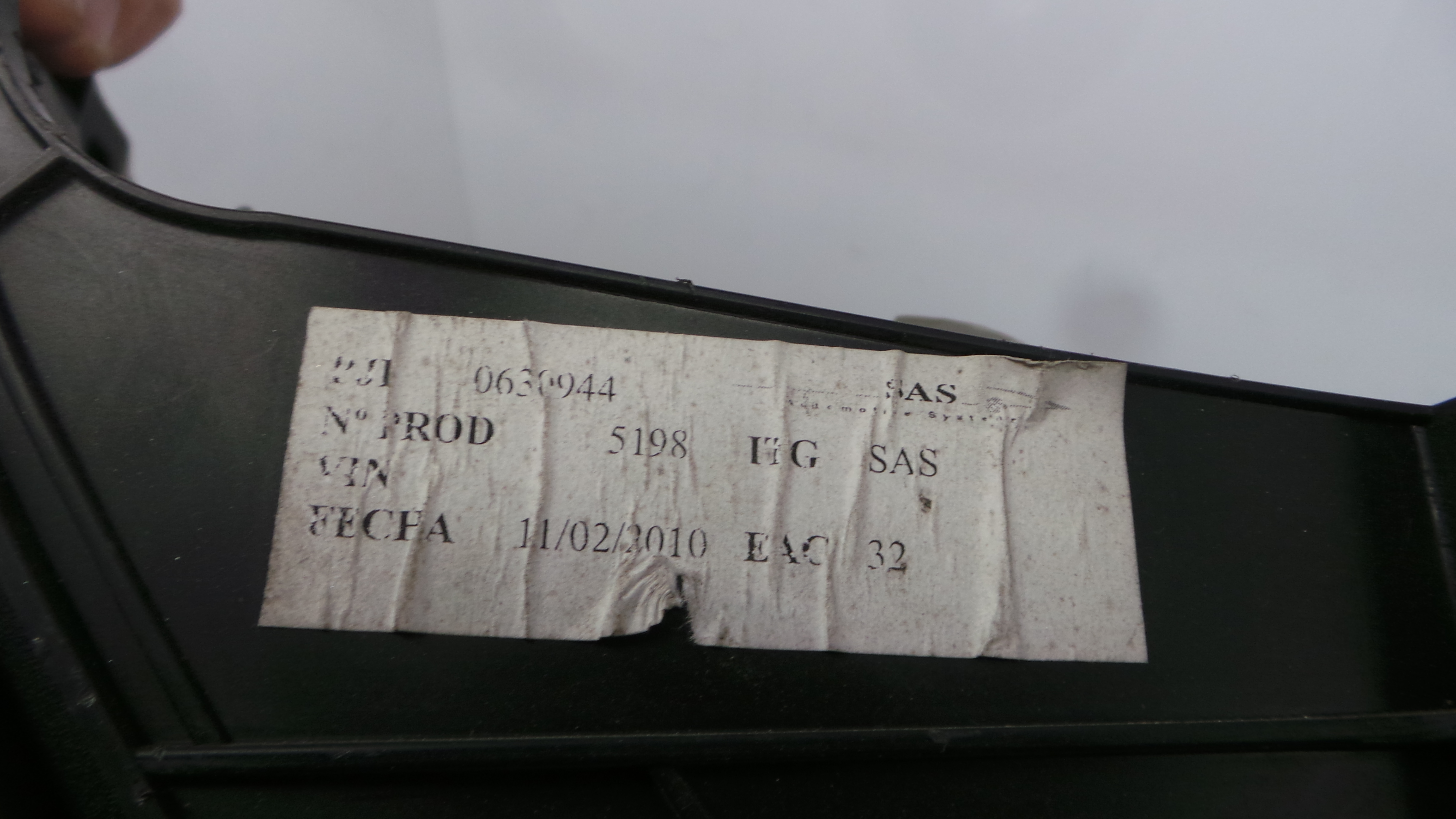 Porta Luvas  681080009R - RENAULT MEGANE III Hatchback (BZ0/1_, B3_)-37057435