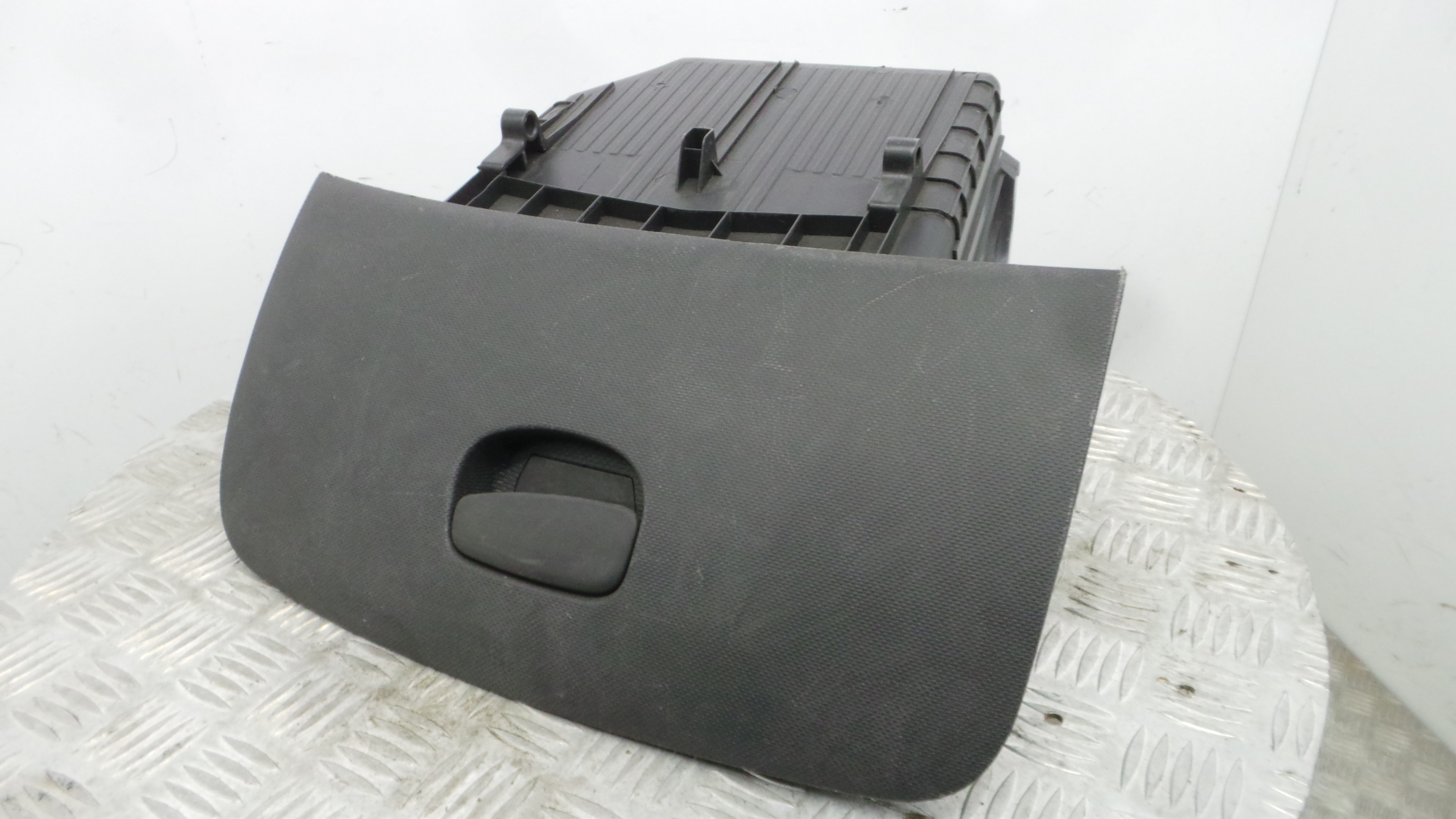 Porta Luvas  681087227R - RENAULT CLIO IV (BH_)-37057467