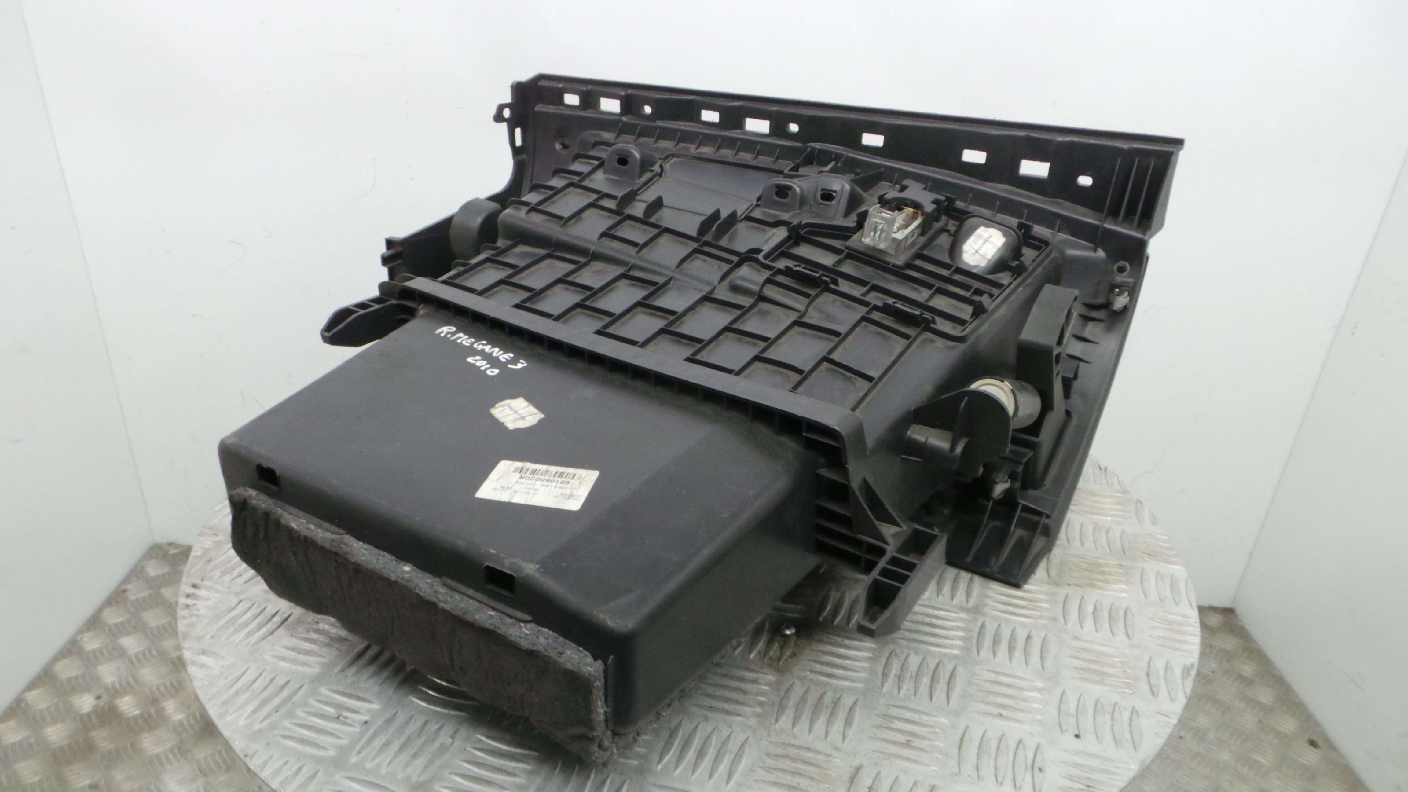 Porta Luvas  681080020R - RENAULT MEGANE III Hatchback (BZ0/1_, B3_)-37057474