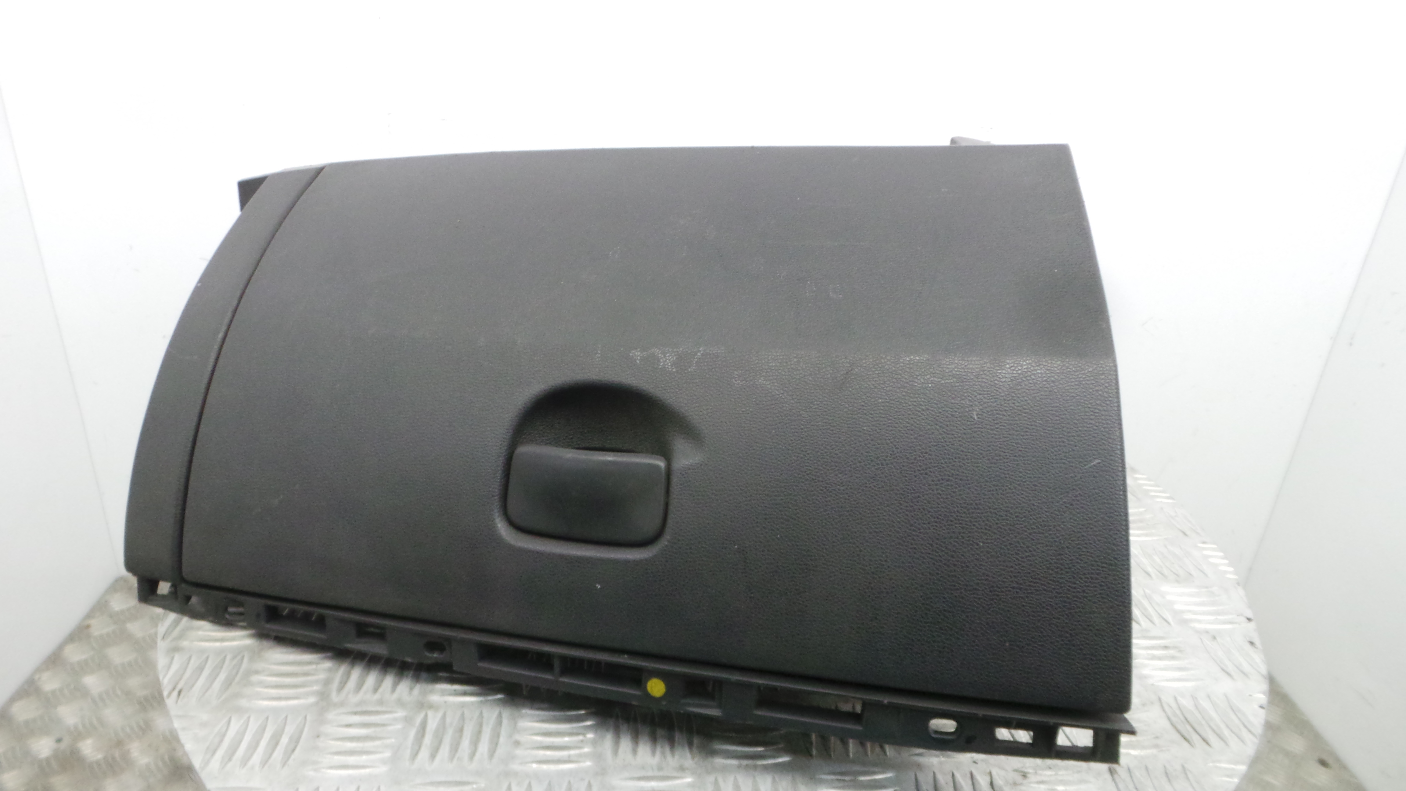 Porta Luvas  8200407712 - RENAULT CLIO III (BR0/1, CR0/1)-37057478