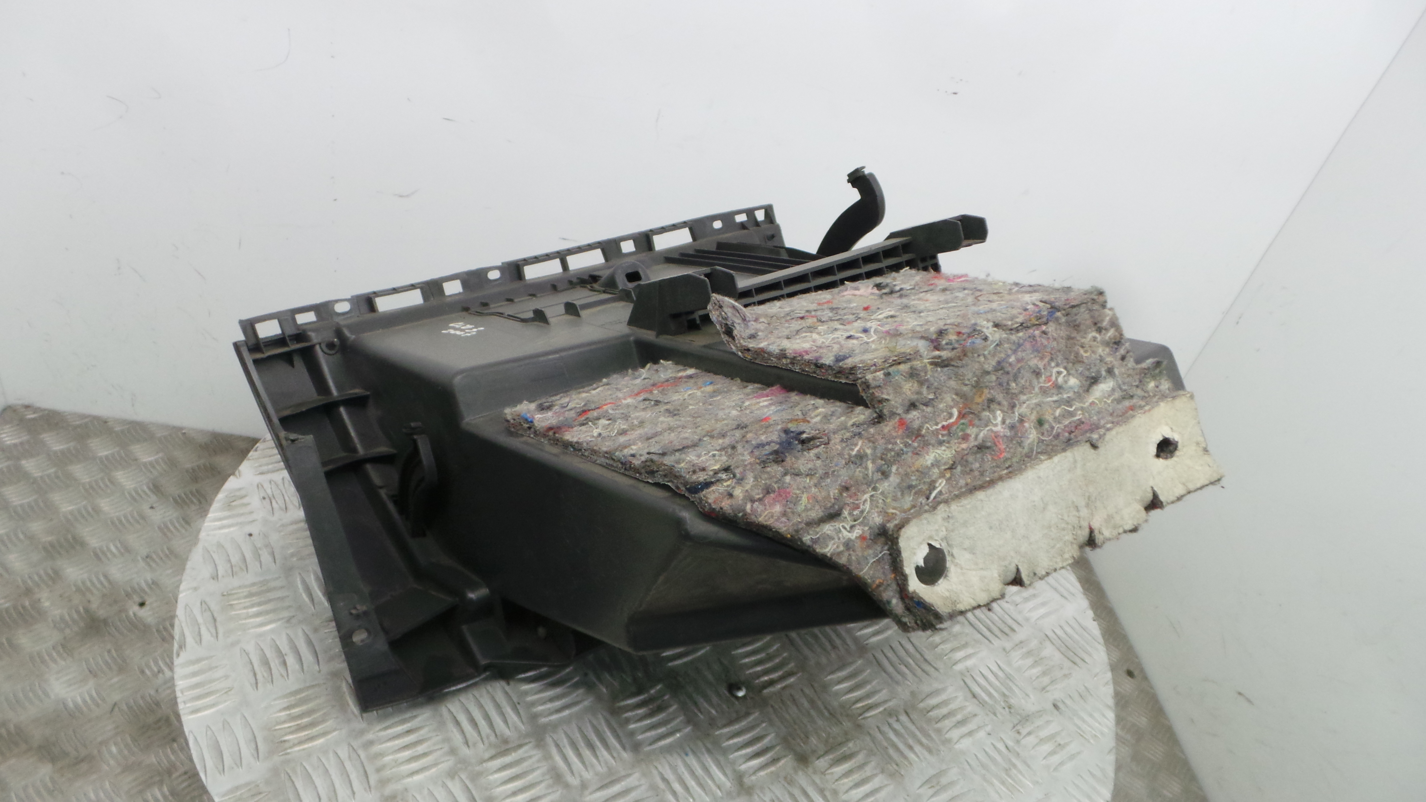 Porta Luvas  8200407712 - RENAULT CLIO III (BR0/1, CR0/1)-37057478