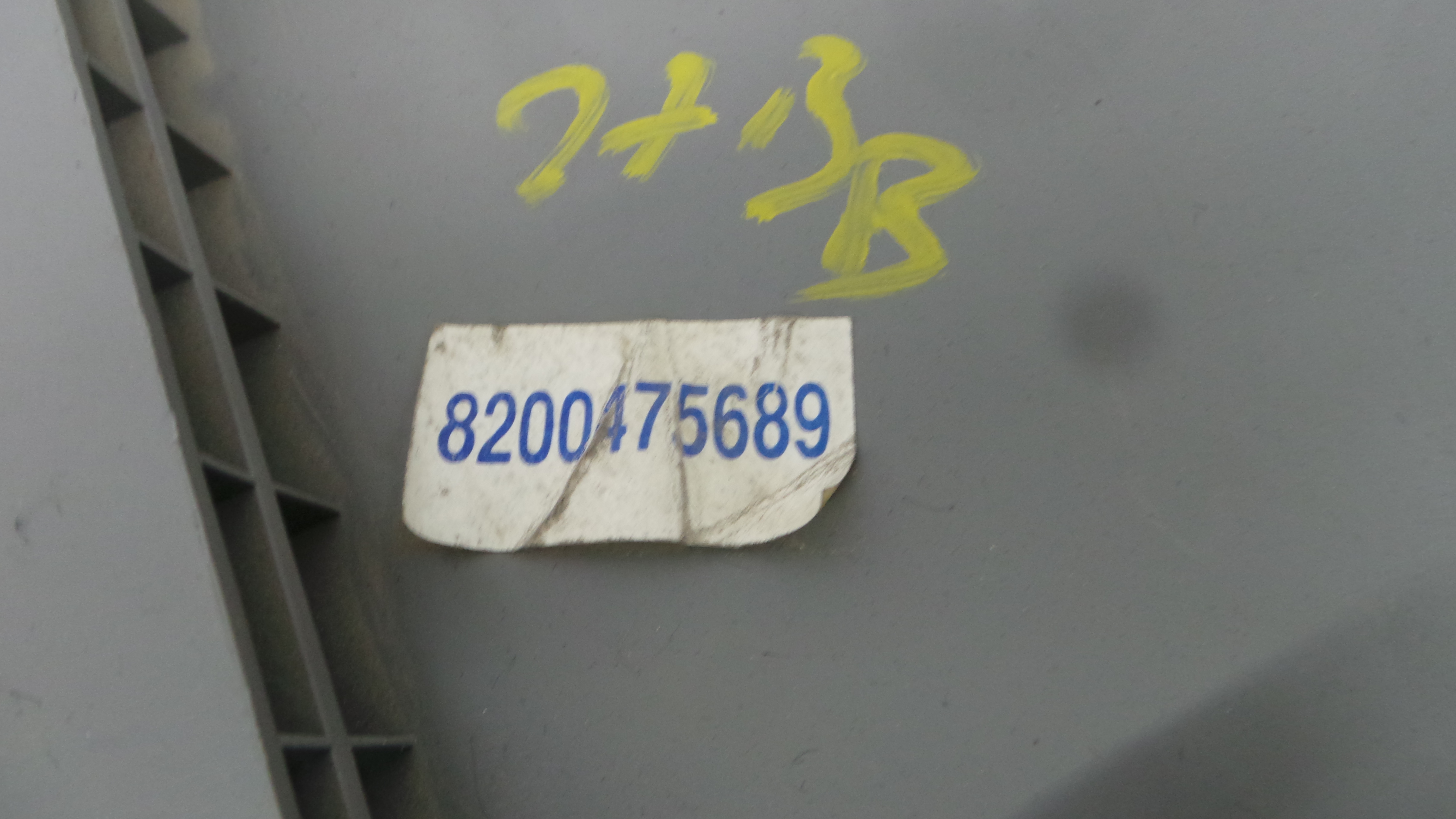 Porta Luvas  8200475689 - RENAULT CLIO III (BR0/1, CR0/1)-37057481