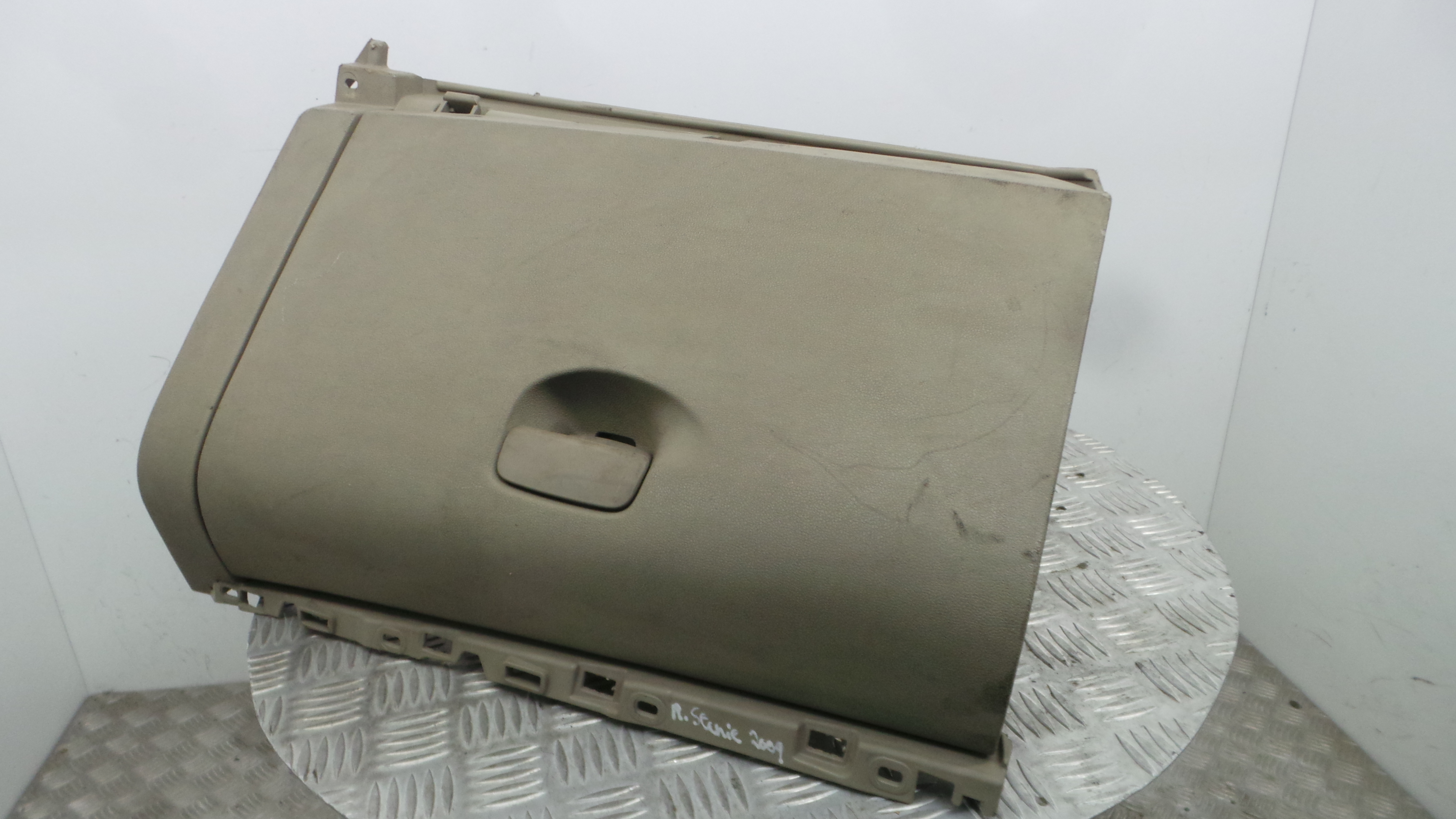 Porta Luvas  681080025R - RENAULT SCÉNIC III (JZ0/1_)-37057494