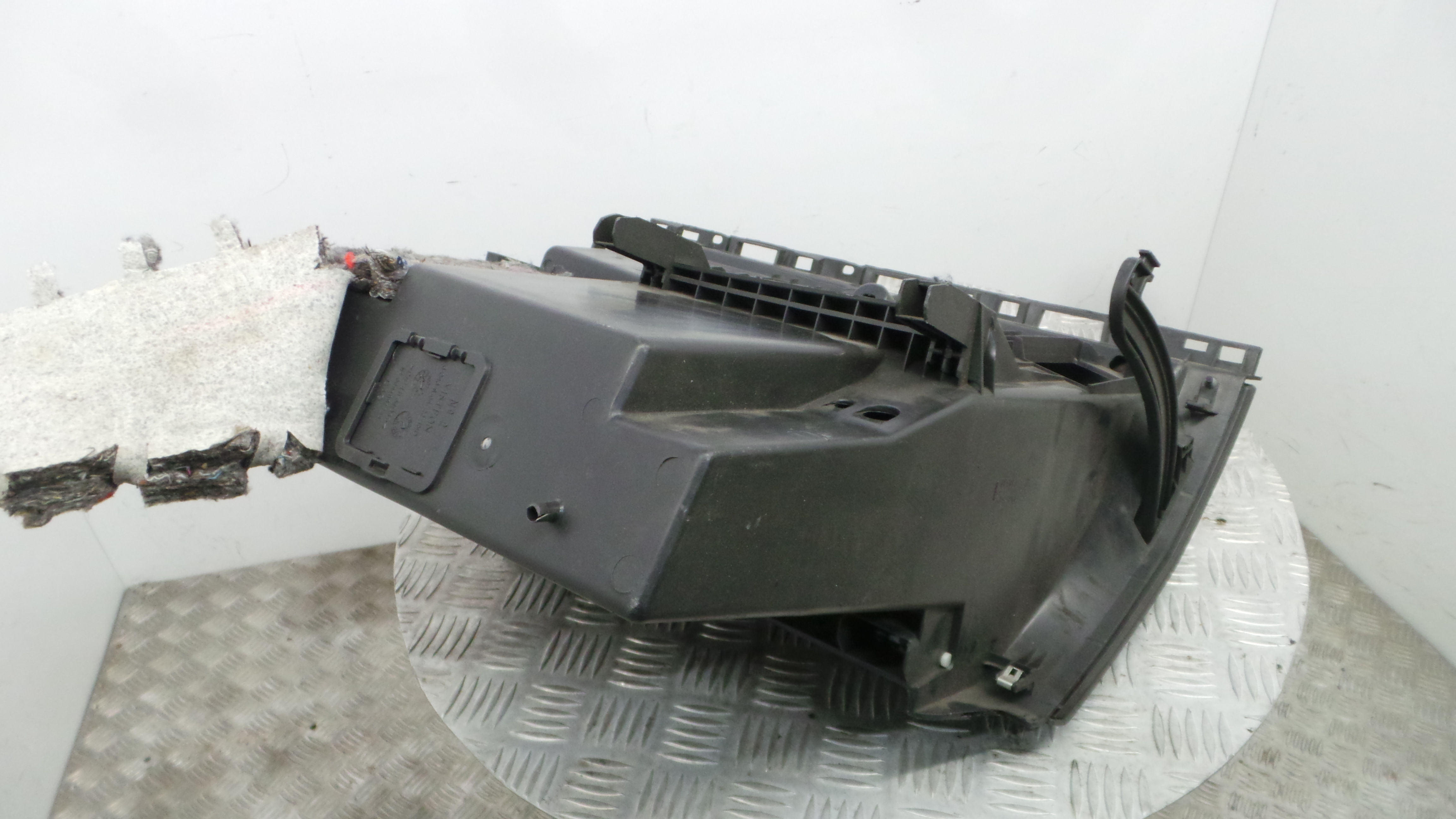 Porta Luvas  8200407712 - RENAULT CLIO III (BR0/1, CR0/1)-37057500