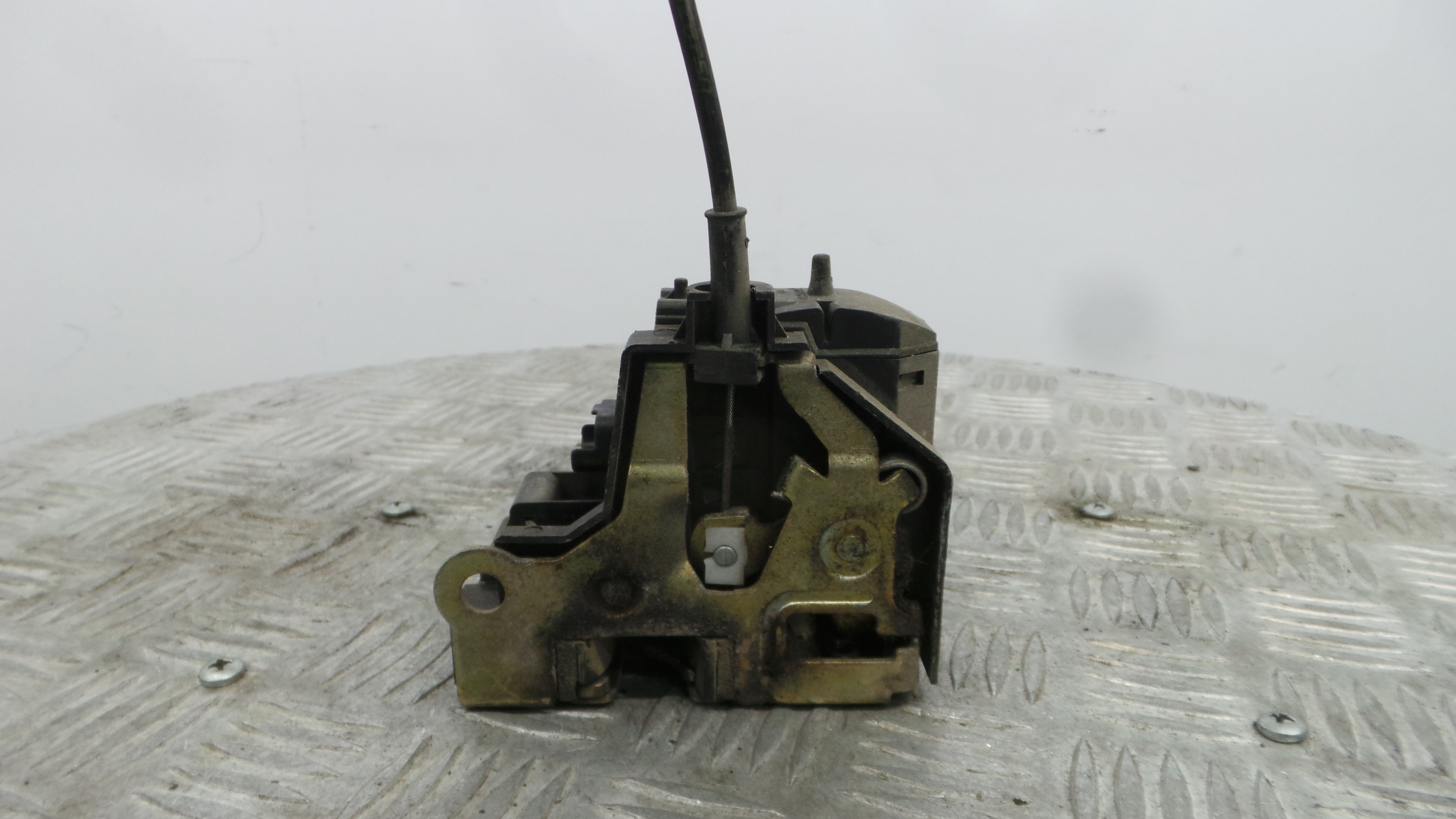 Fecho da Porta Frente Dto 7701473172 - RENAULT MEGANE I (BA0/1_)-37058417