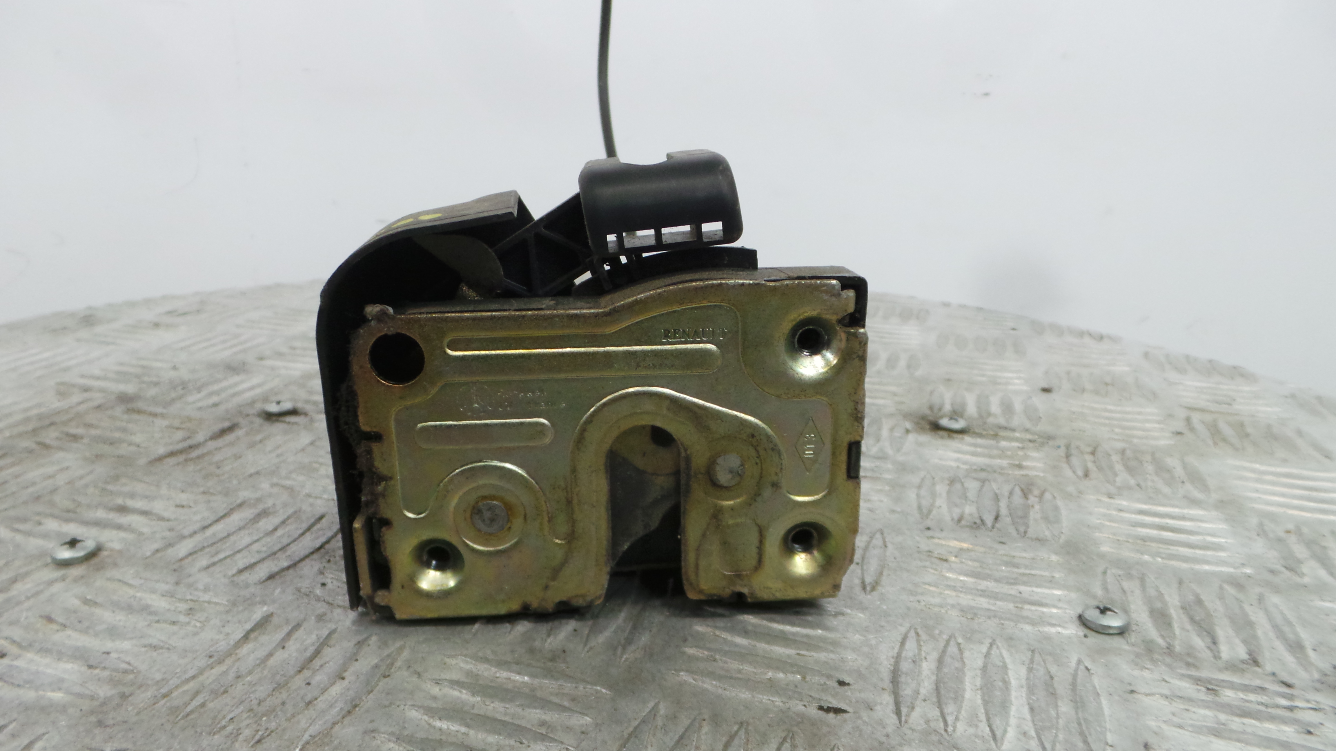 Fecho da Porta Frente Dto 7701473172 - RENAULT MEGANE I (BA0/1_)-37058417