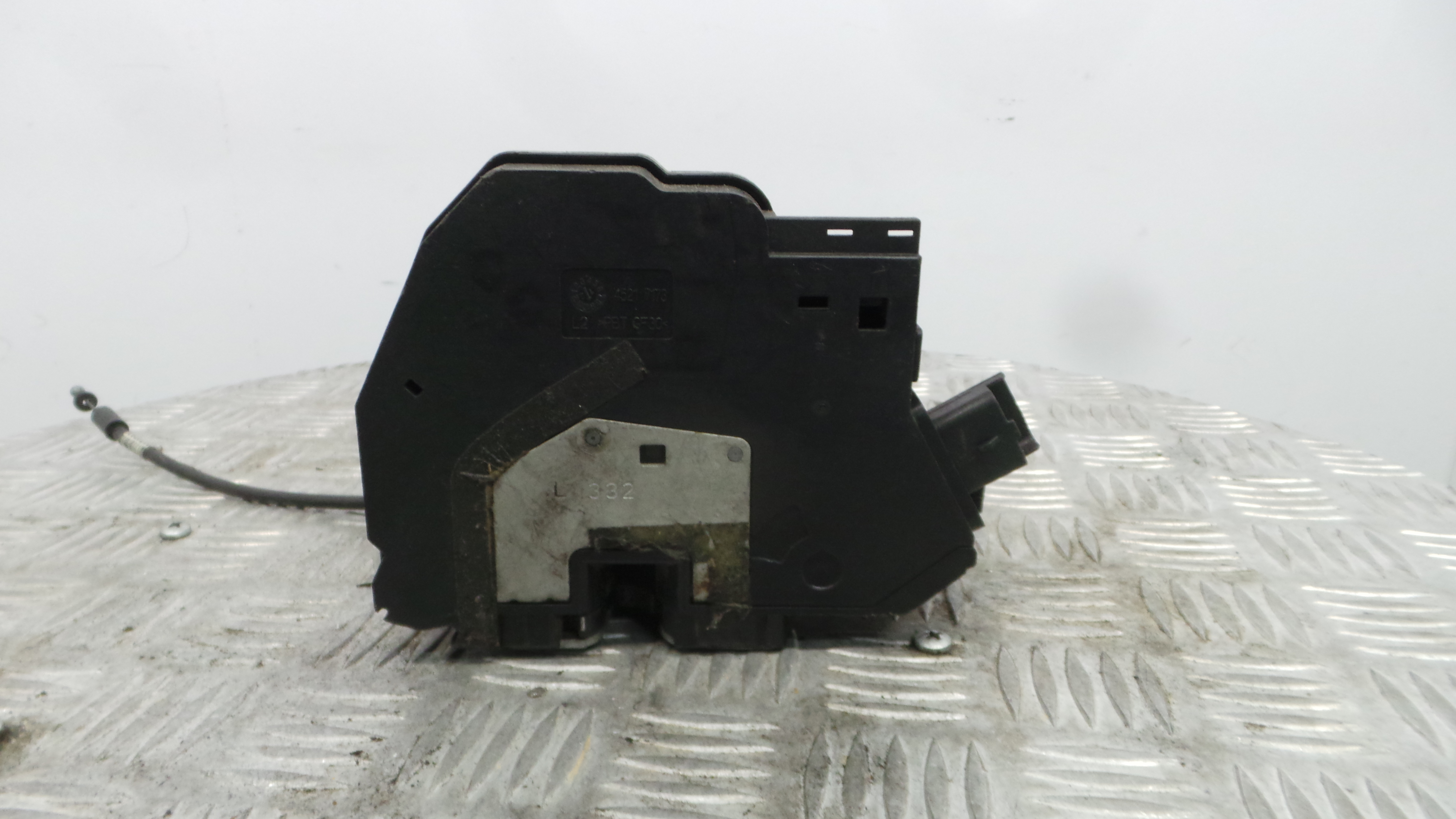 Fecho da Porta Frente Esq 805011929R - RENAULT CLIO IV (BH_)-37058457