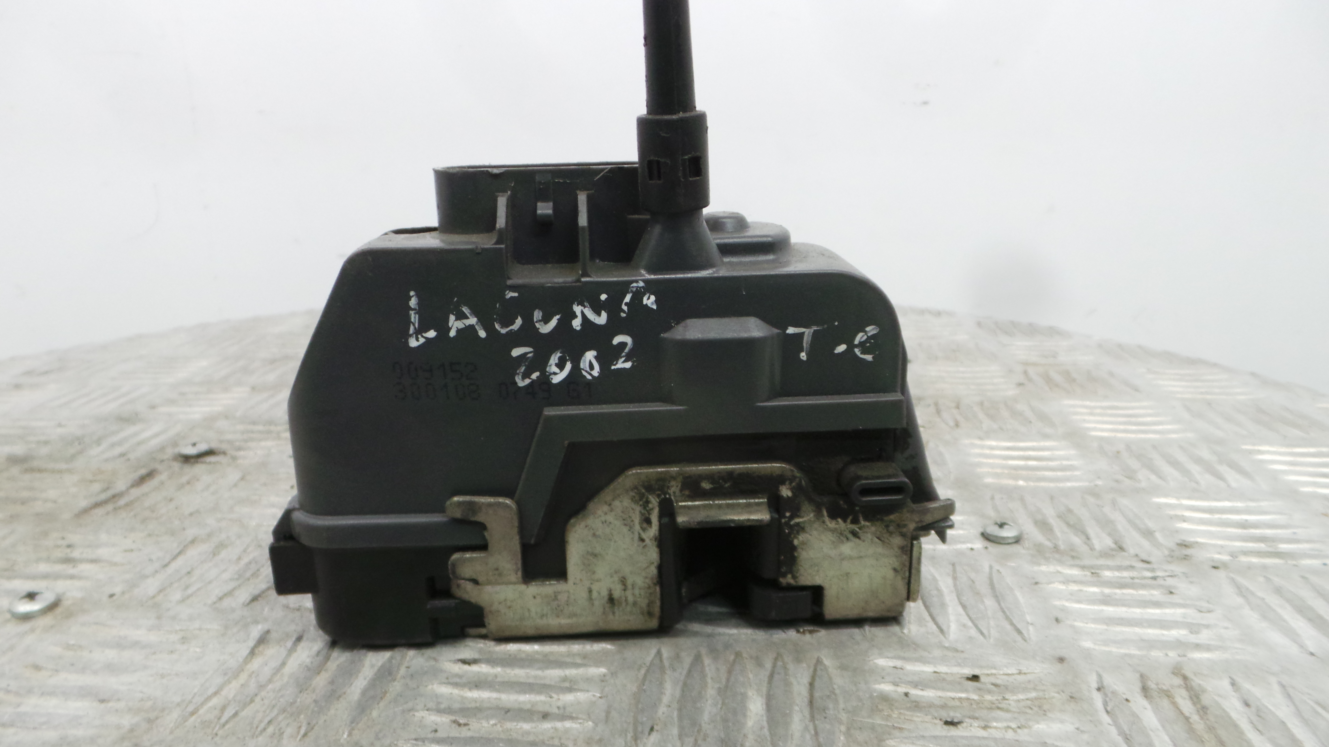 Fecho da Porta Trás Esq 8200009152 - RENAULT LAGUNA II (BG0/1_)-37058761