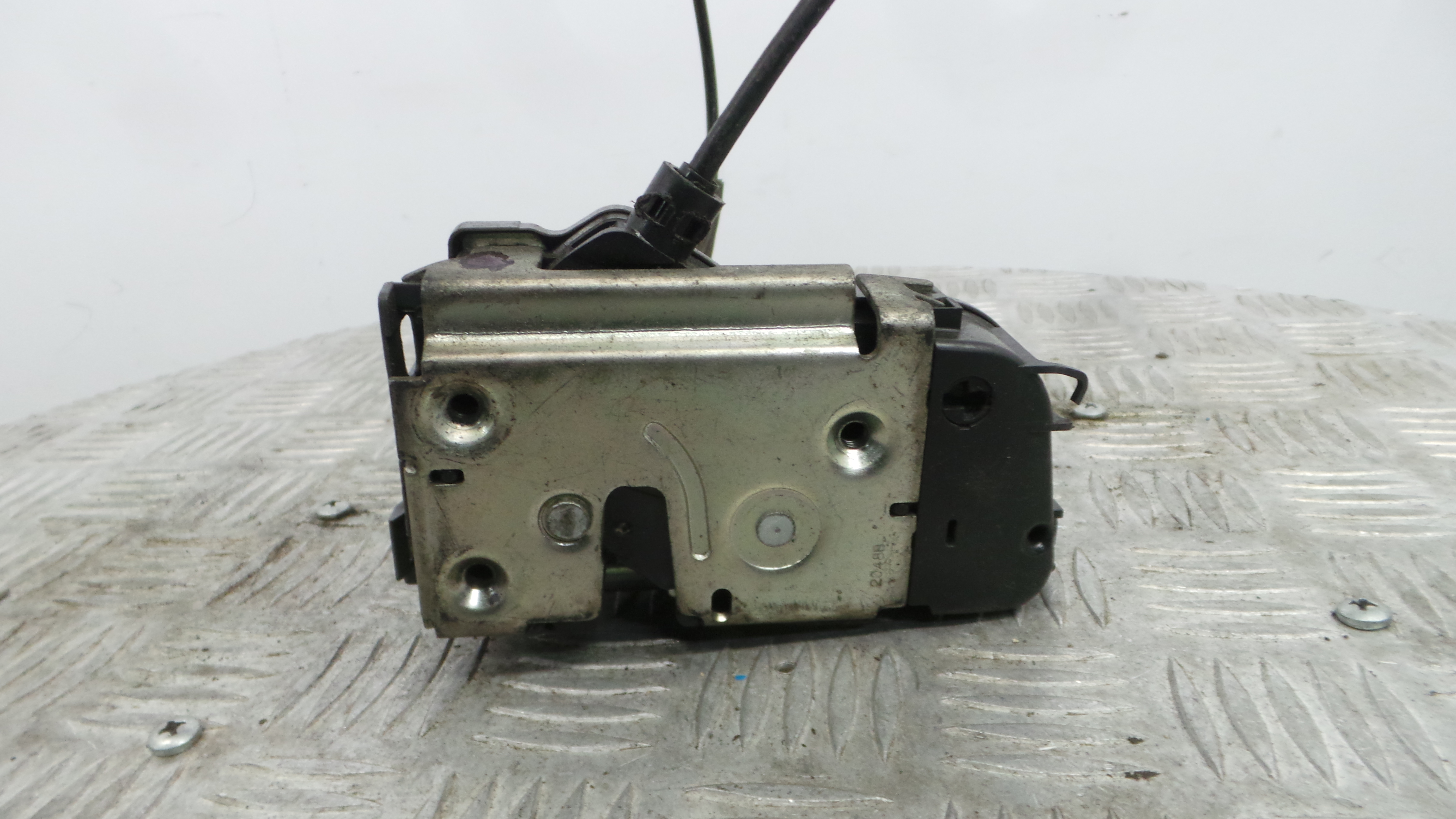 Fecho da Porta Trás Esq 8200009152 - RENAULT LAGUNA II (BG0/1_)-37058761