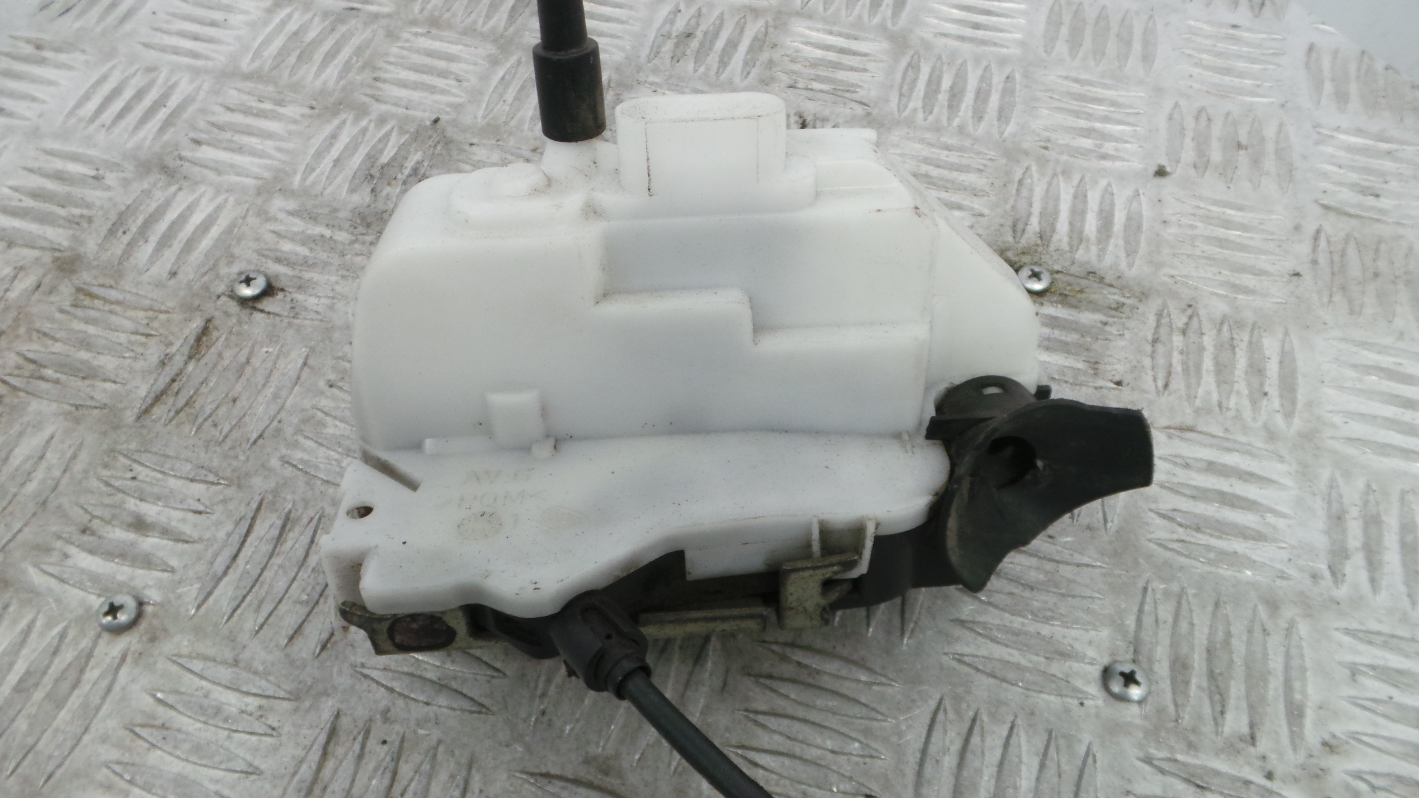 Fecho da Porta Frente Esq 8200027776 - RENAULT MEGANE II (BM0/1_, CM0/1_)-37058903